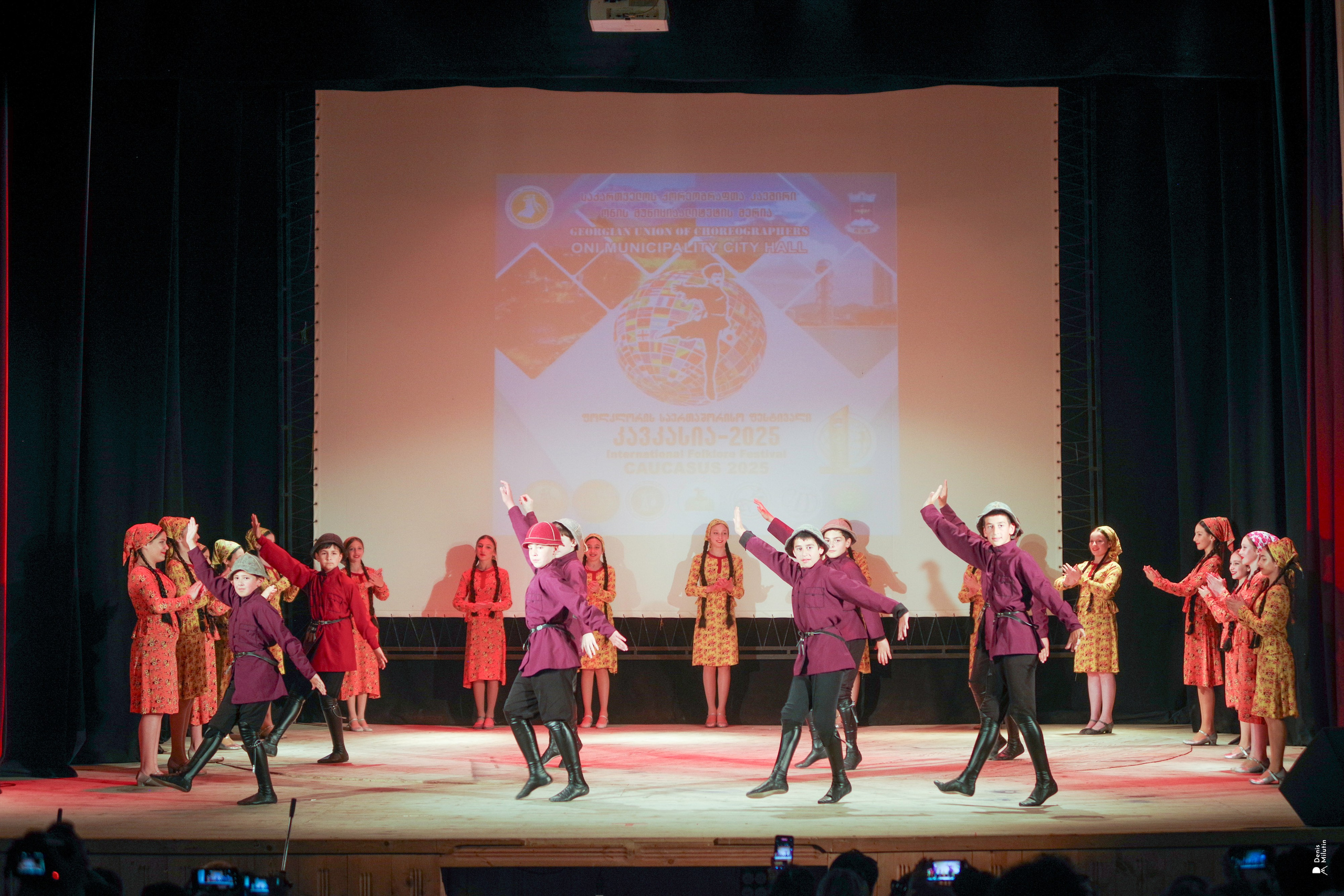 Танцы в прекрасном Они. Портретный фотограф Денис Милютин