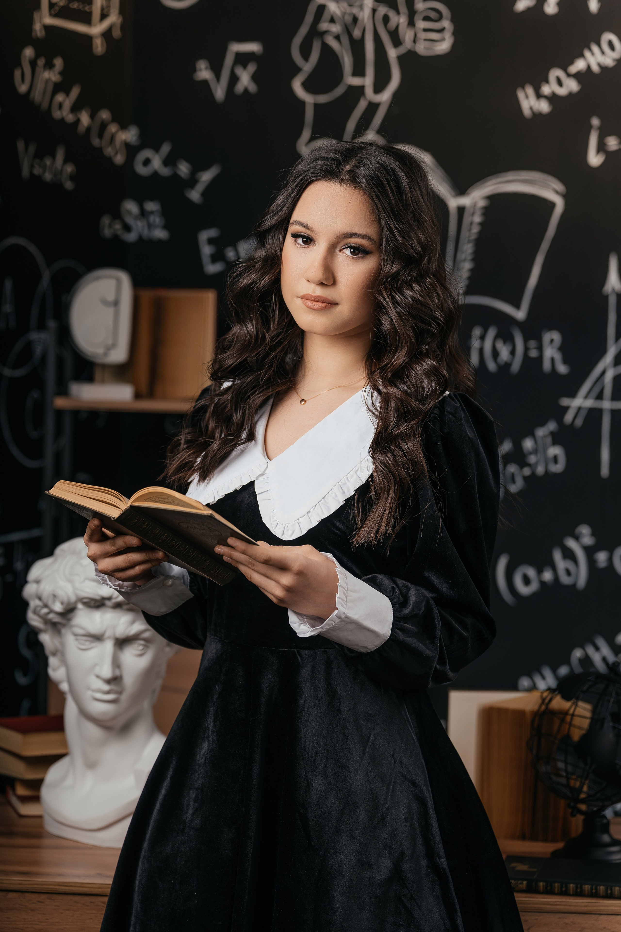 Выпускные альбомы. Akhmadeevmedia.ru