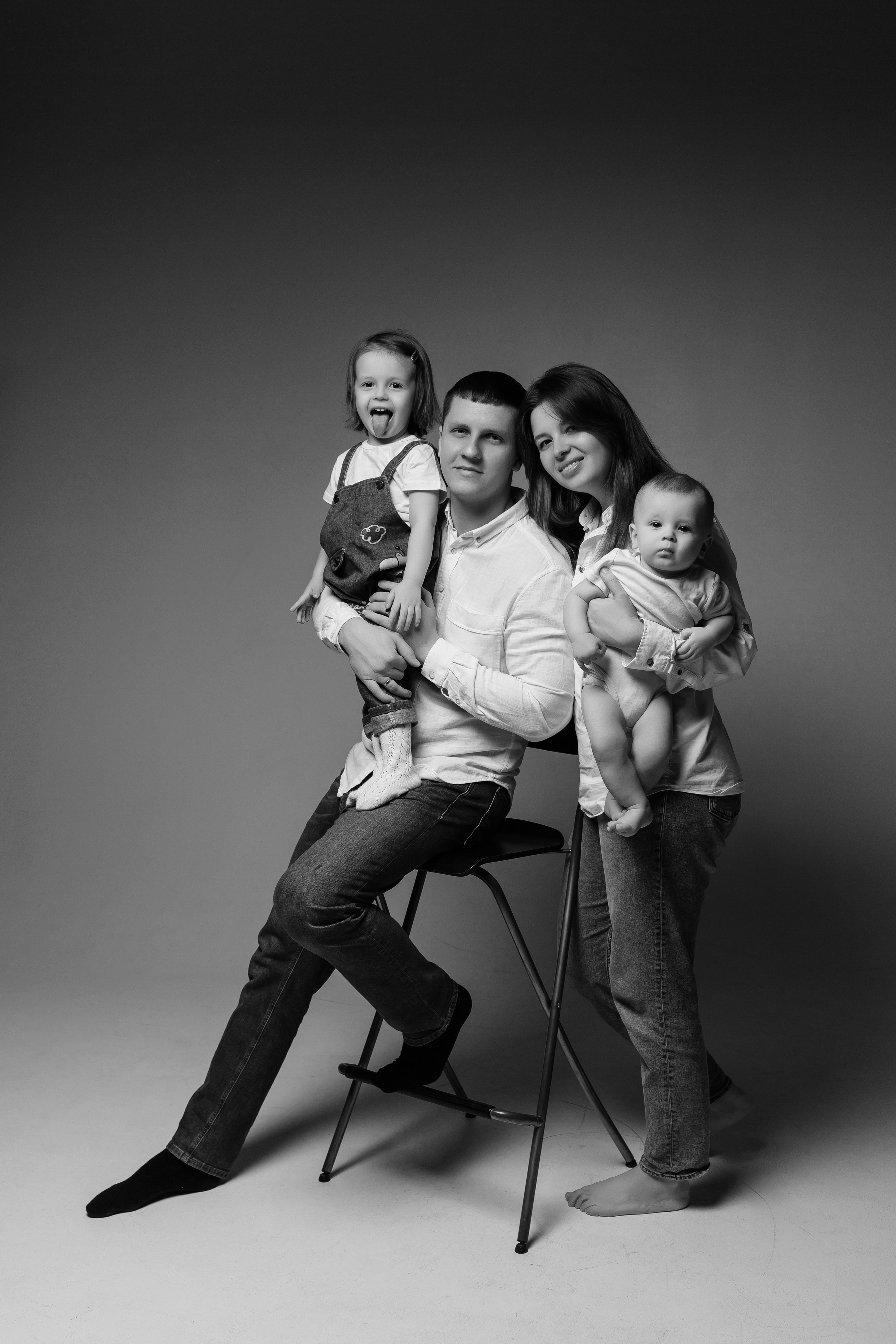 Семейная фотосессия Анастасии и Александра. Женский фотограф в Оренбурге Ирина Заводчикова