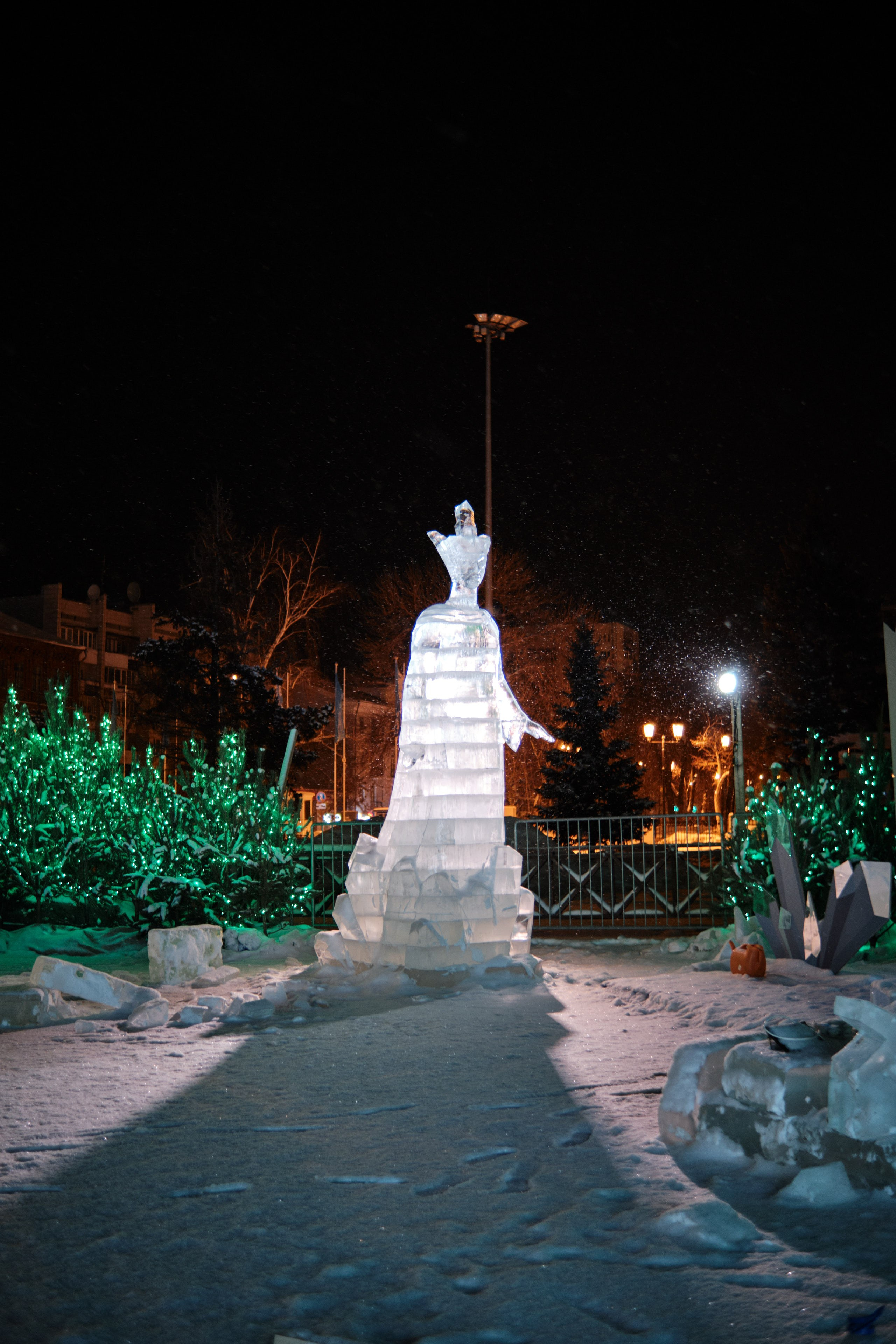 Снежная Королева на Площади Куйбышева