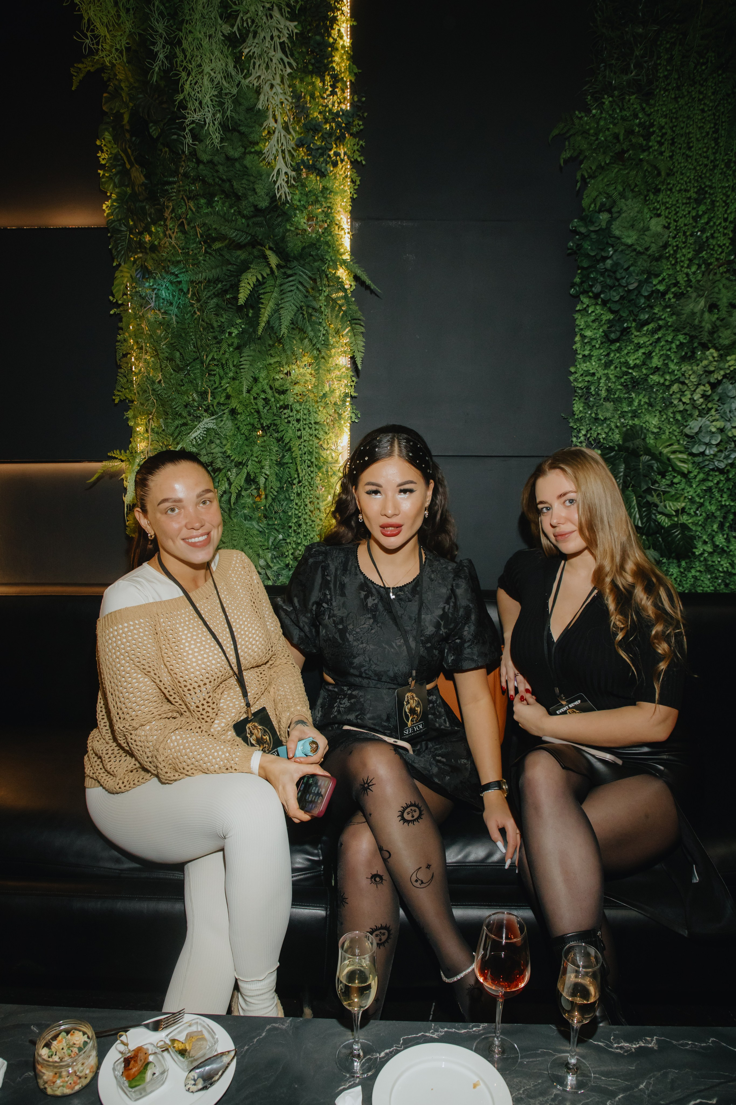 See `You Perfume. Фотограф в Москве и Санкт-Петербурге Дарина