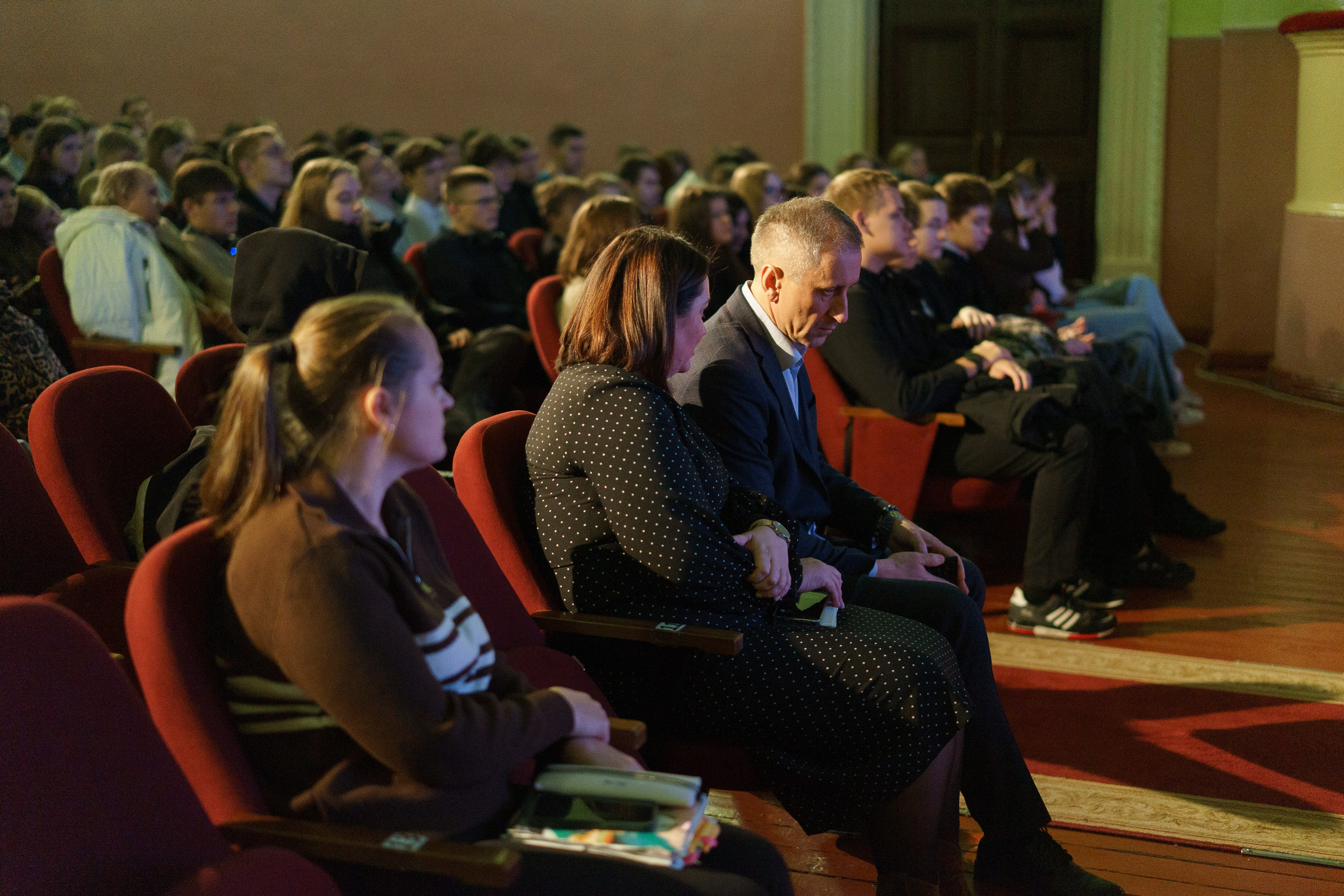 Межотраслевая выставка учебных заведений, Сафоново. Фотограф и видеограф Смоленск | Студия Цезарь