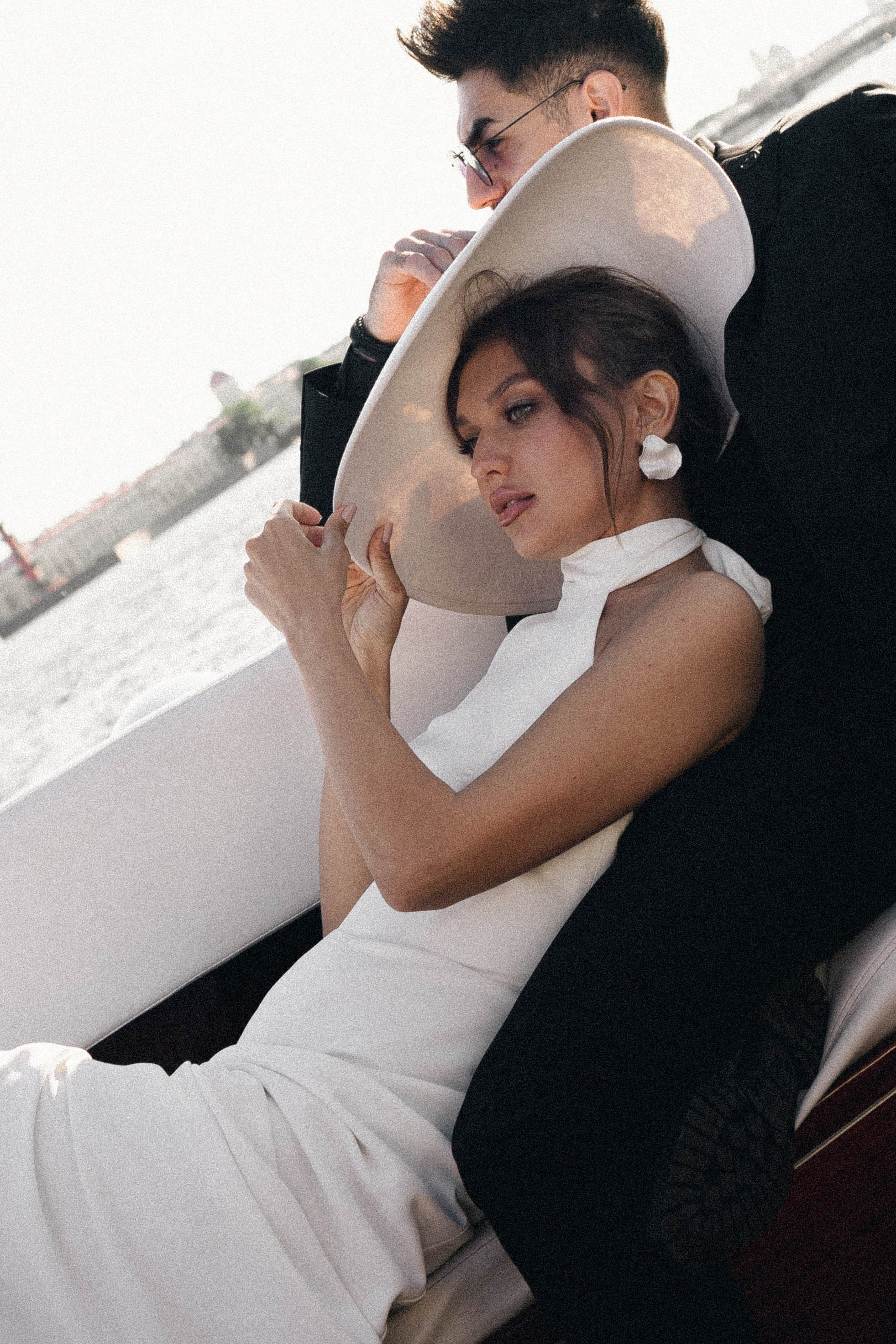 СВАДЕНБНАЯ СЬЕМКА НА КАТЕРЕ ПО КАНАЛАМ САНКТ-ПЕТЕРБУРГА И В АКВАТОРИИ НЕВЫ. Профессиональный фотограф, Санкт-Петербург — Виктория Богомолова