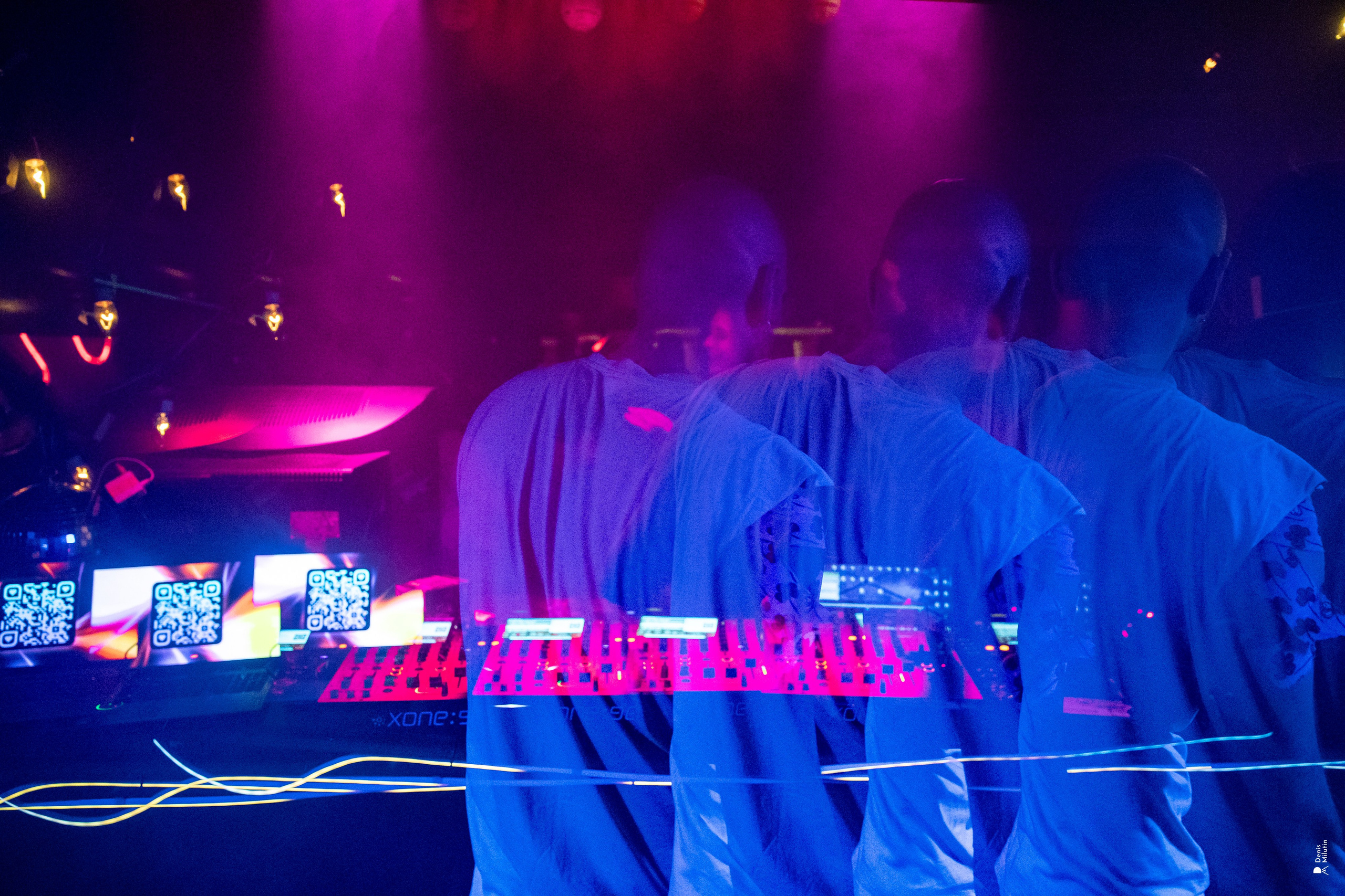 Клуб Рядом — Дискотека 2000х. Портретный фотограф Денис Милютин