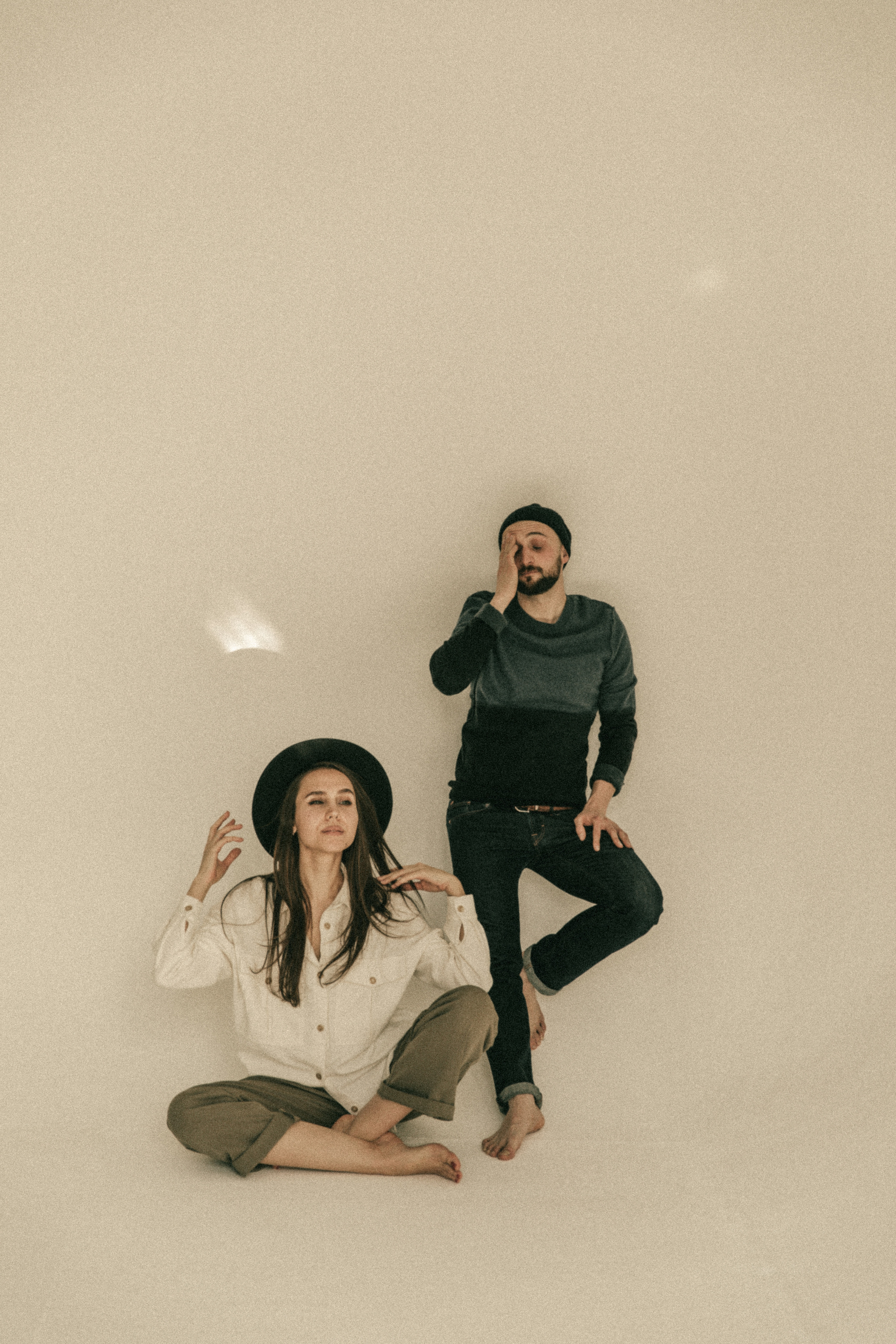 В этом мире только мы одни. Фотоистории в Ставрополе и Костроме Eva Vladi