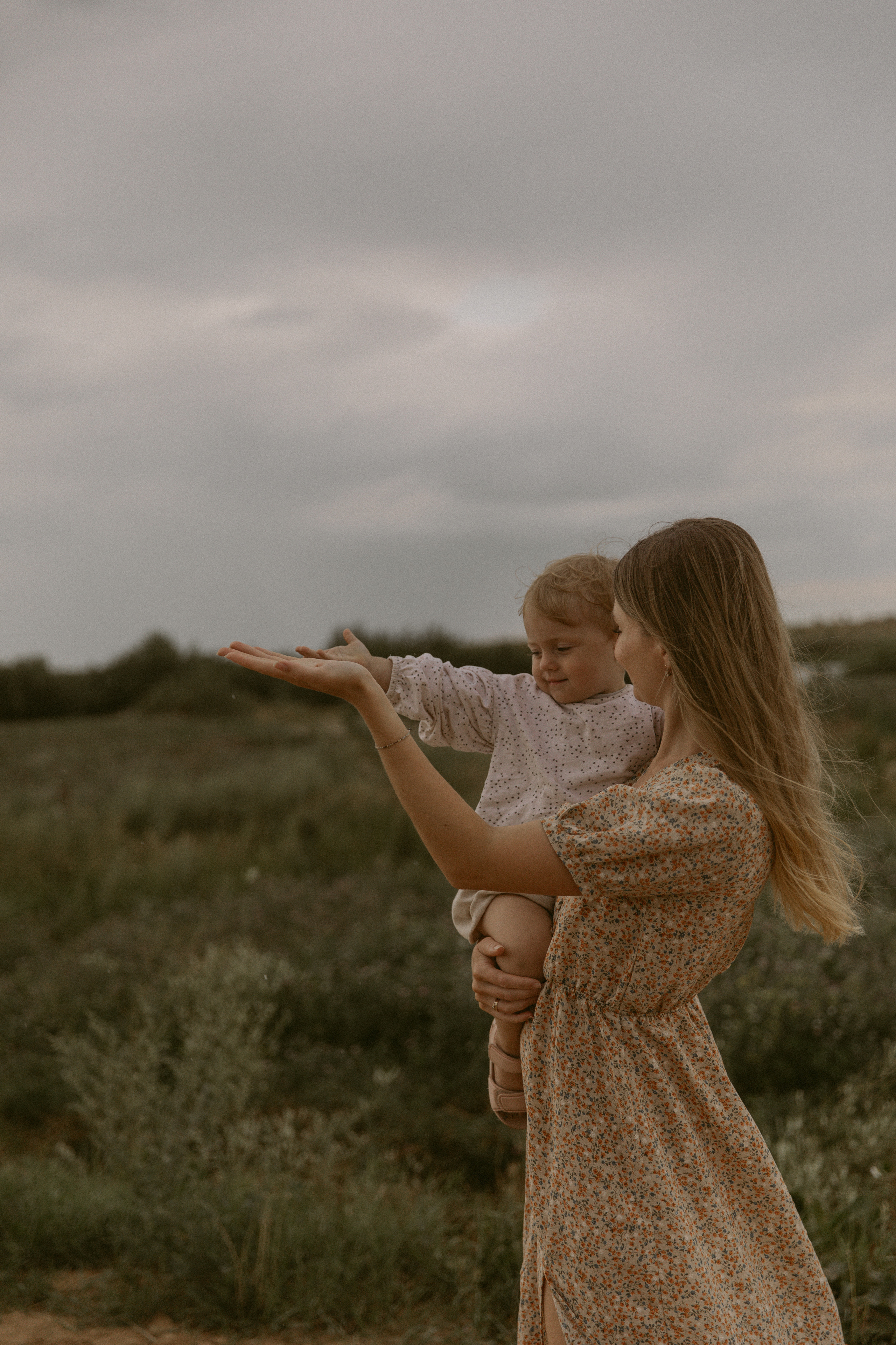 Гулять под дождем. Фотоистории в Ставрополе и Костроме Eva Vladi