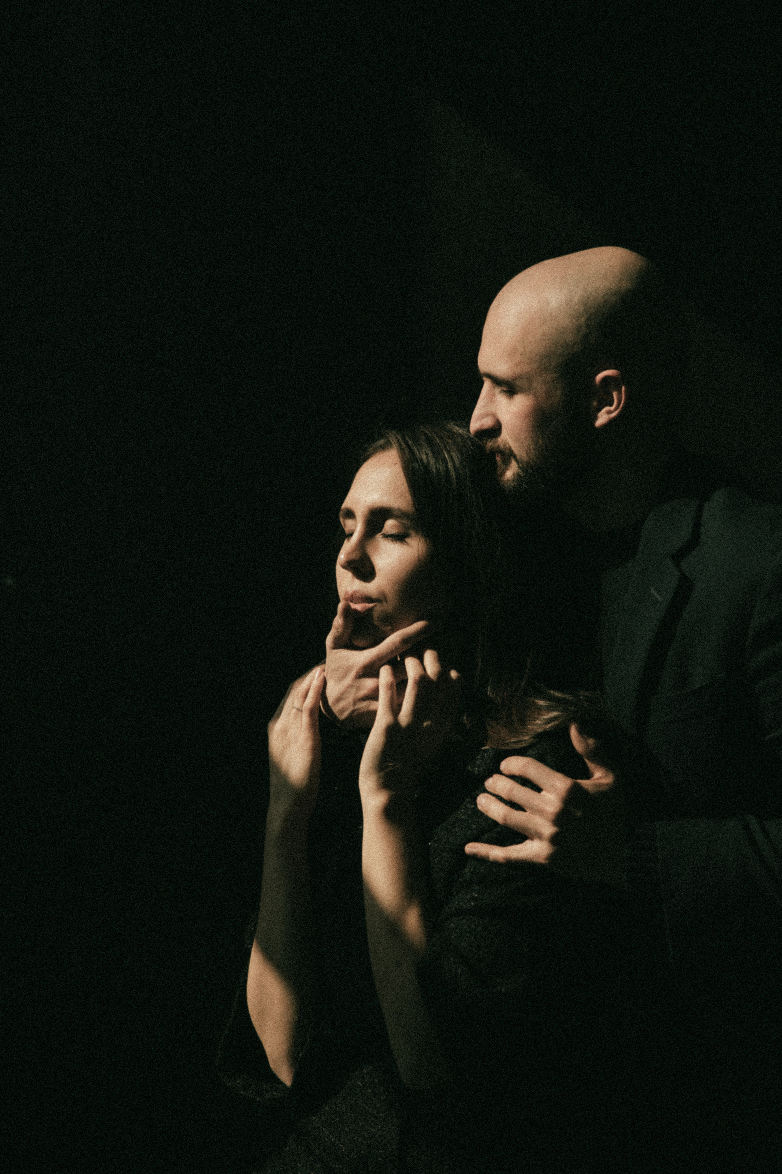 В этом мире только мы одни. Фотоистории в Ставрополе и Костроме Eva Vladi