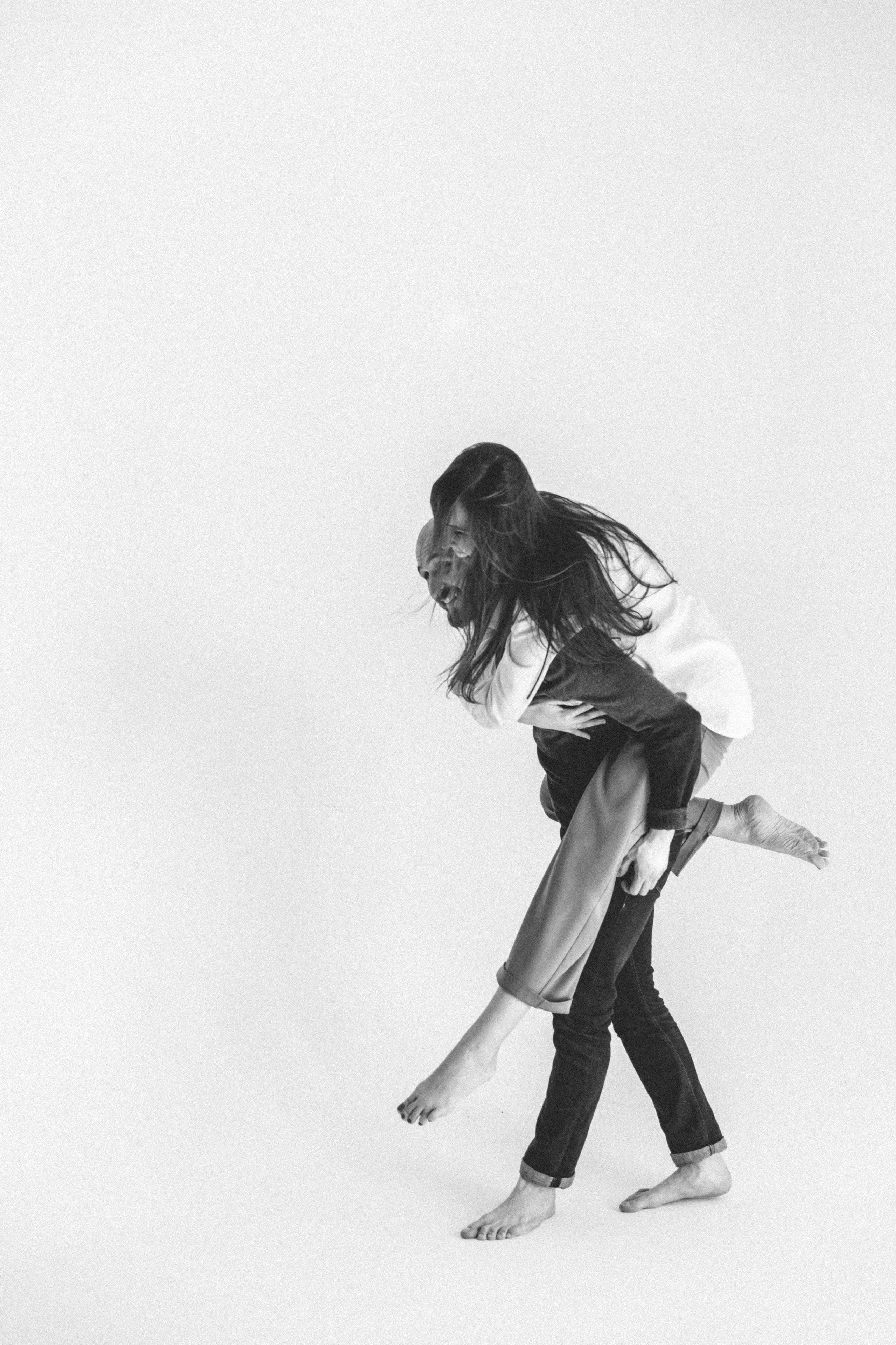 В этом мире только мы одни. Фотоистории в Ставрополе и Костроме Eva Vladi