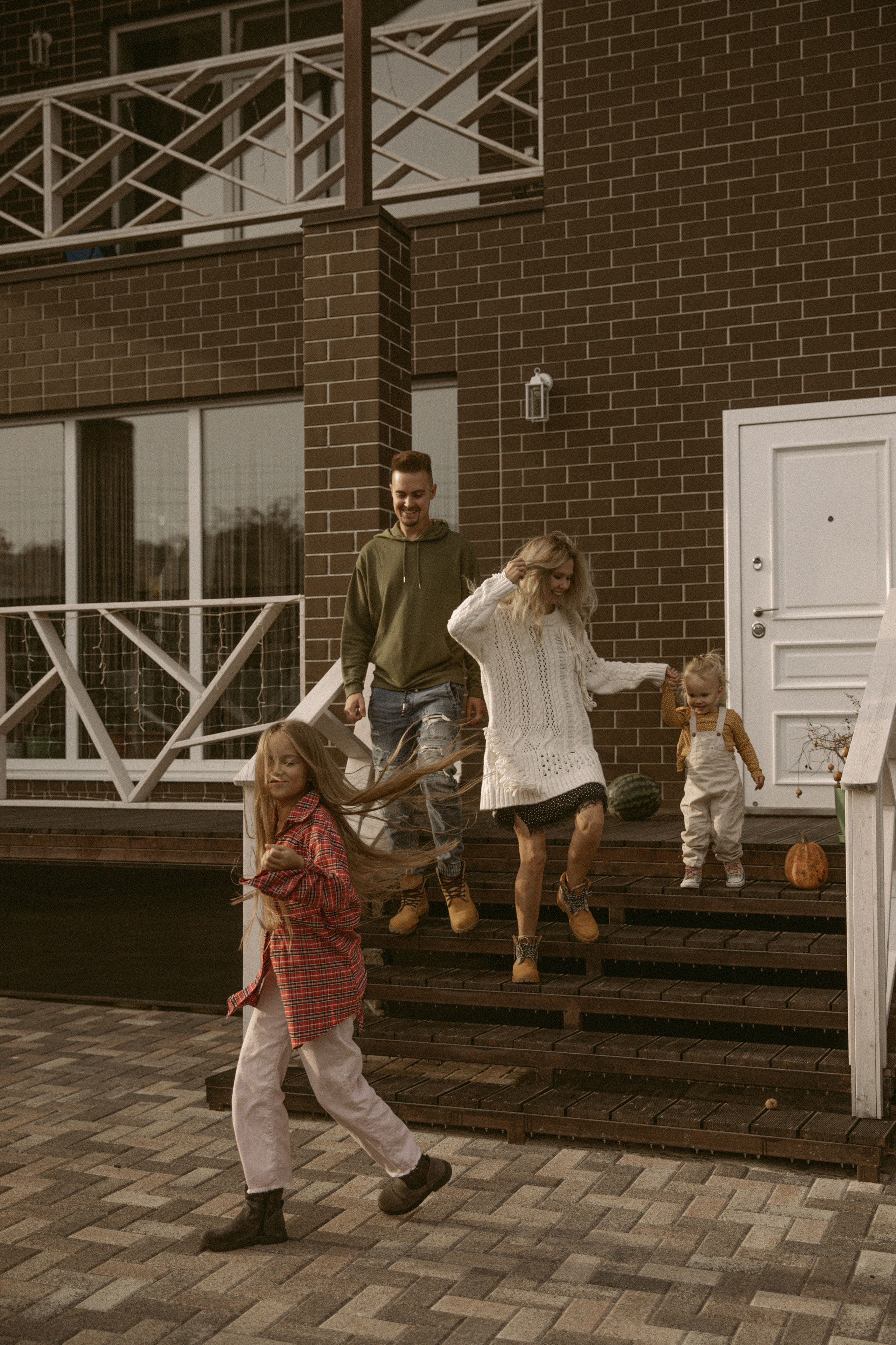 А дома хорошо. Фотоистории в Ставрополе и Костроме Eva Vladi