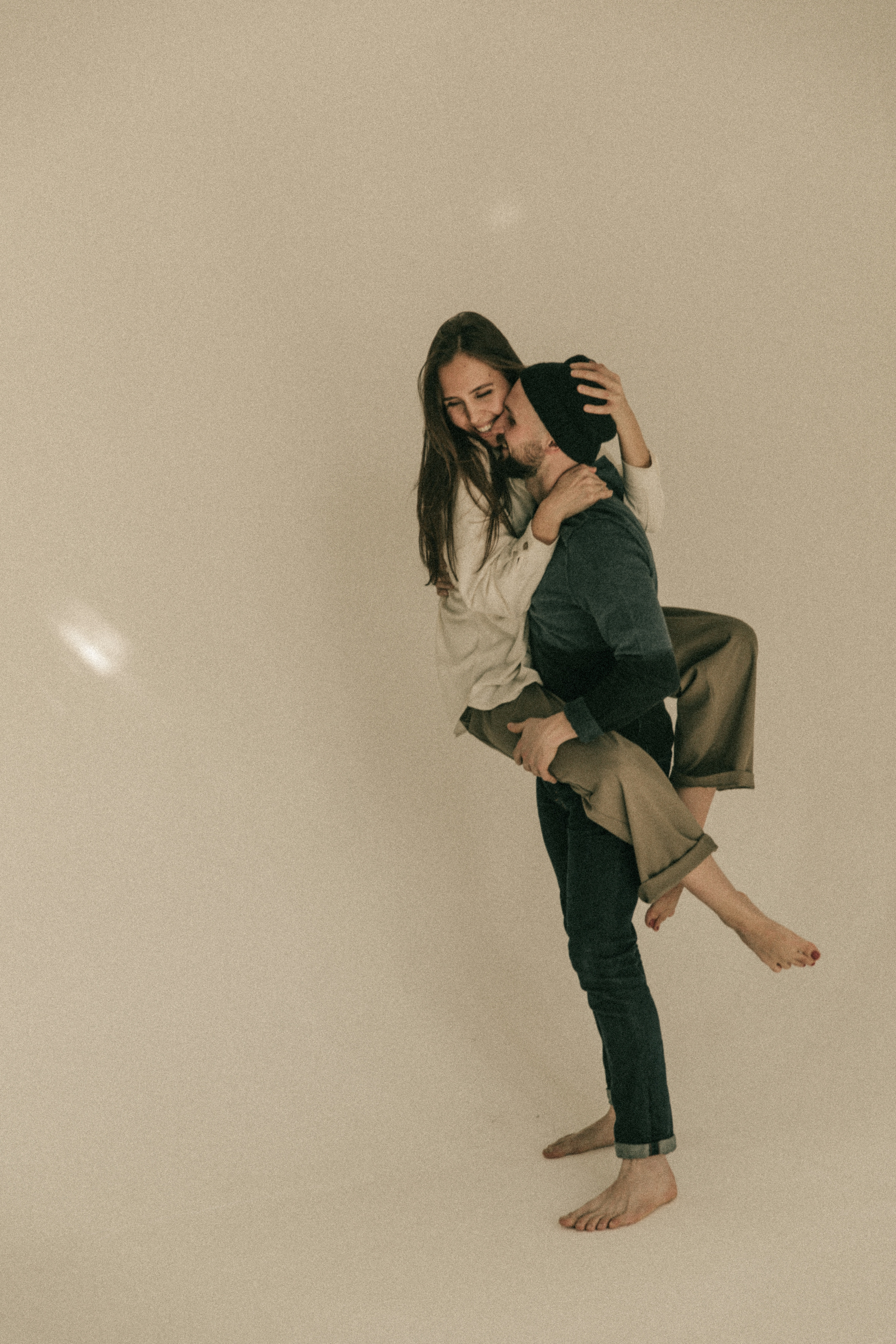 В этом мире только мы одни. Фотоистории в Ставрополе и Костроме Eva Vladi