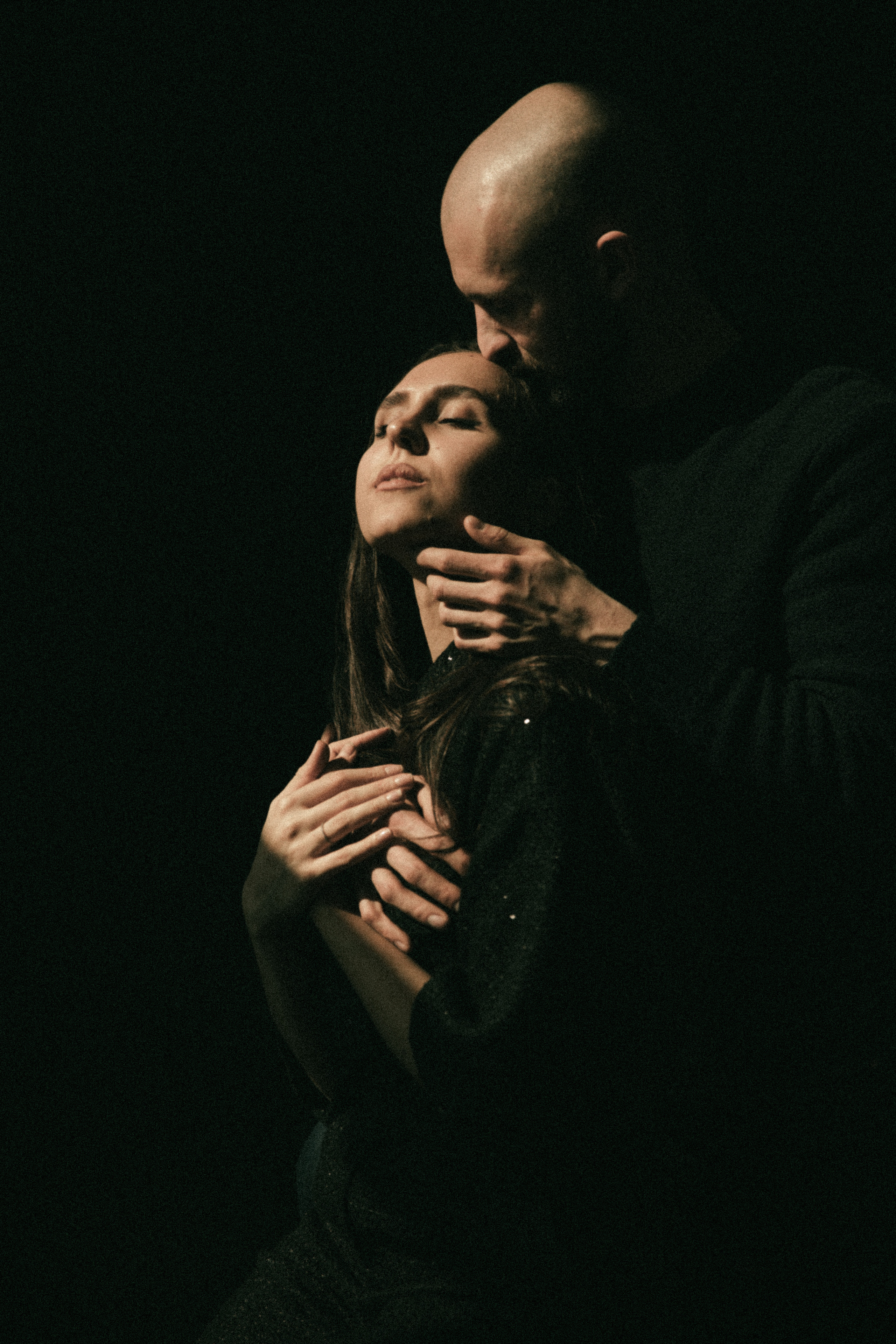 В этом мире только мы одни. Фотоистории в Ставрополе и Костроме Eva Vladi