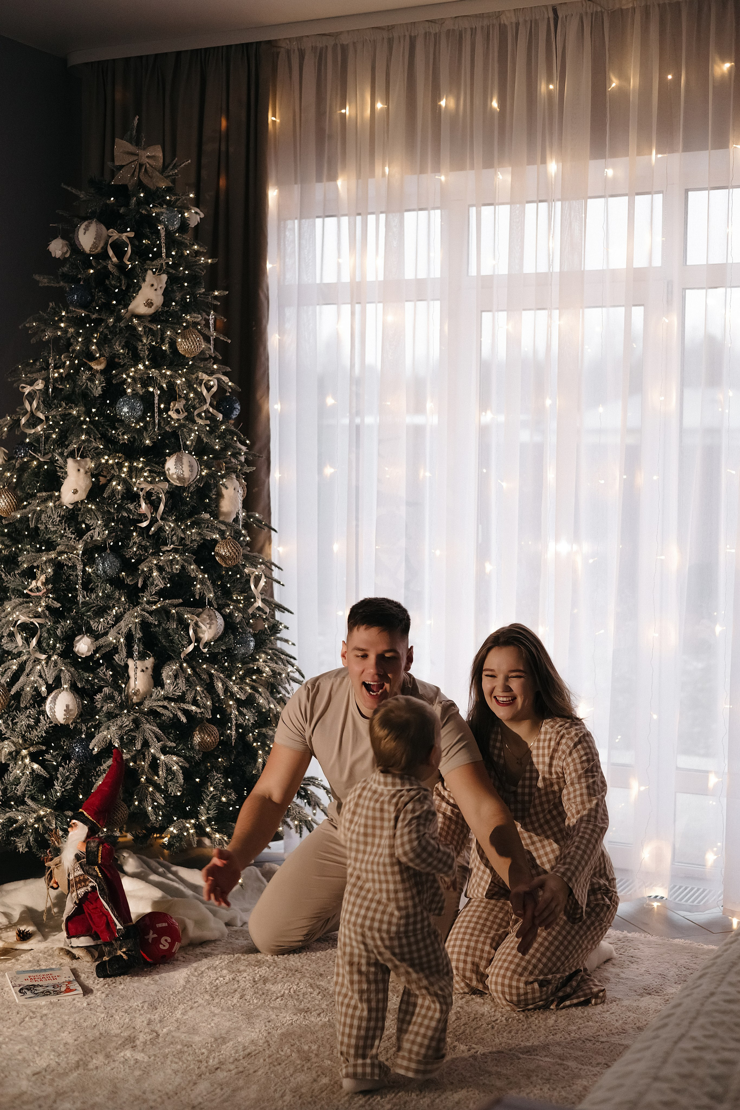 Лида, Сережа и Лев. Свадебный фотограф в Пскове и Санкт-Петербурге | Анна Голикова