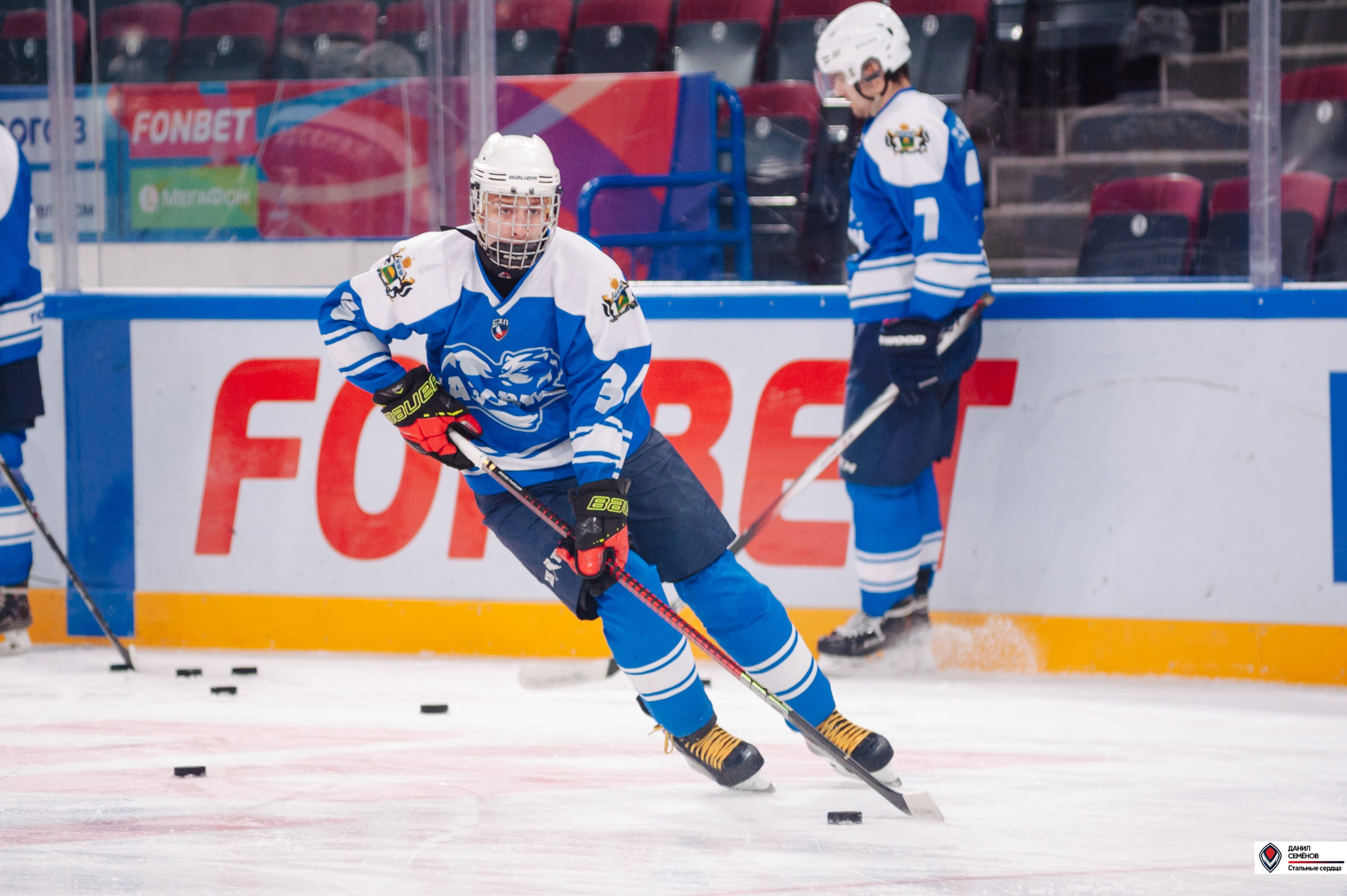 Чемпионат СХЛ. Стальные сердца — Газовик. Фотограф Магнитогорск Данил Семенов