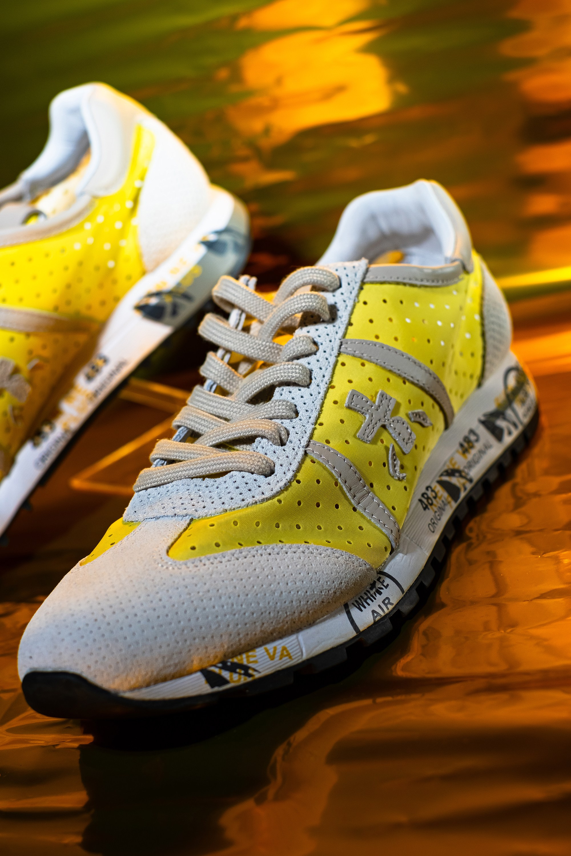 Предметная съёмка для маркетплейсов обуви. Предметный фотограф в Симферополе Антон Катунин