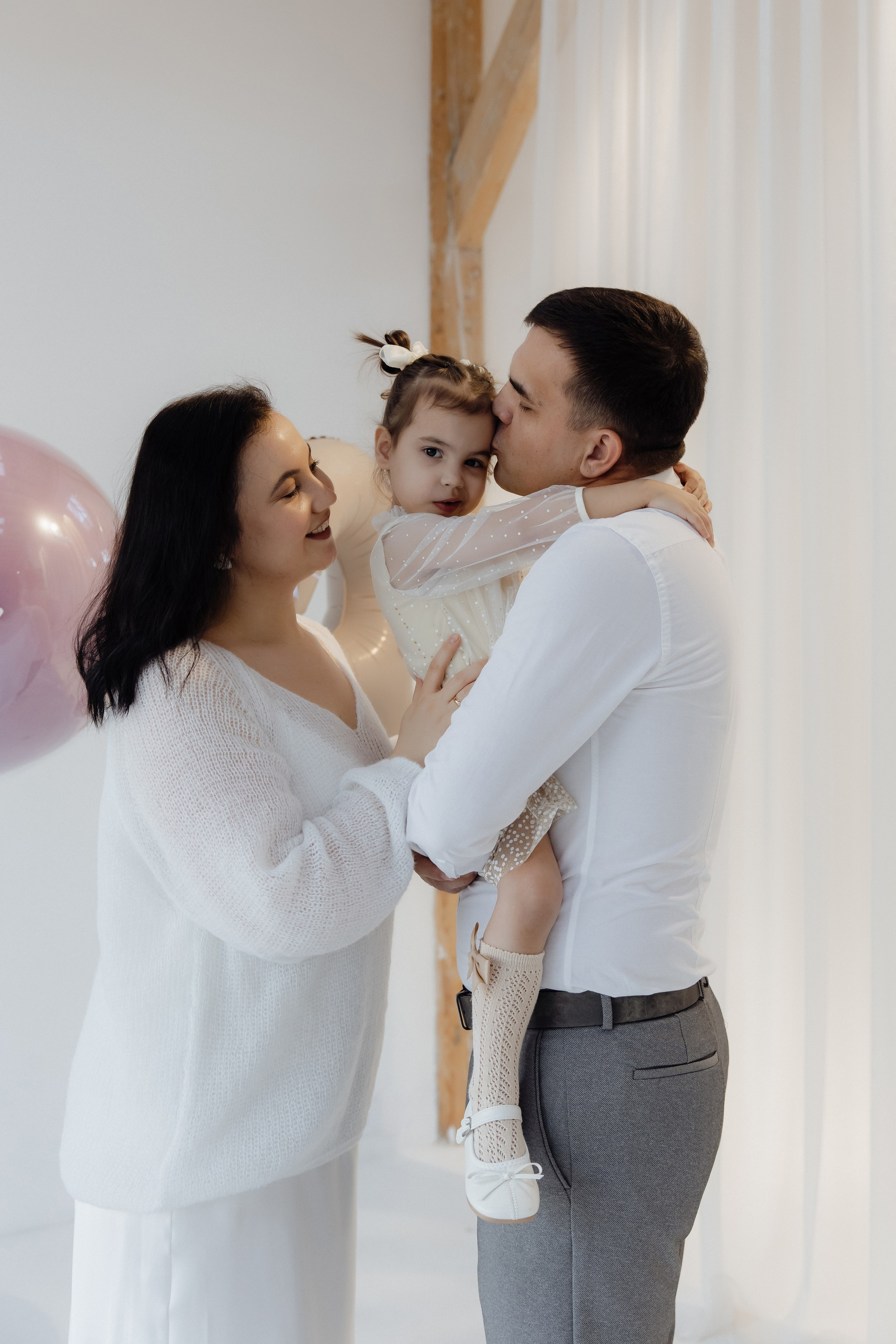 Николай, Зарина и Кира. Семейный и свадебный фотограф в Челябинске Мария Леонтьева