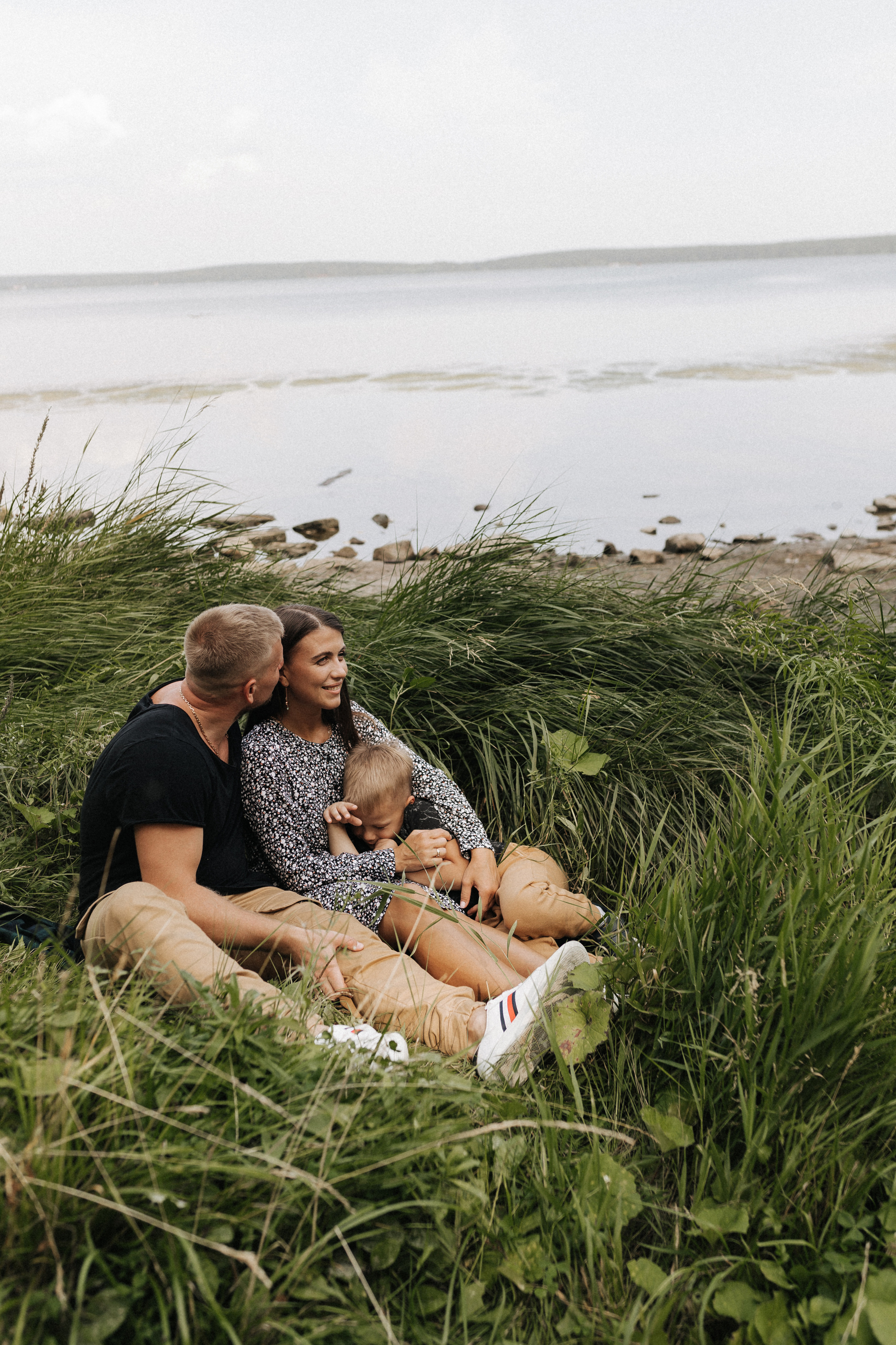 Прогулка на природе. Свадебный фотограф в Москве и Екатеринбурге