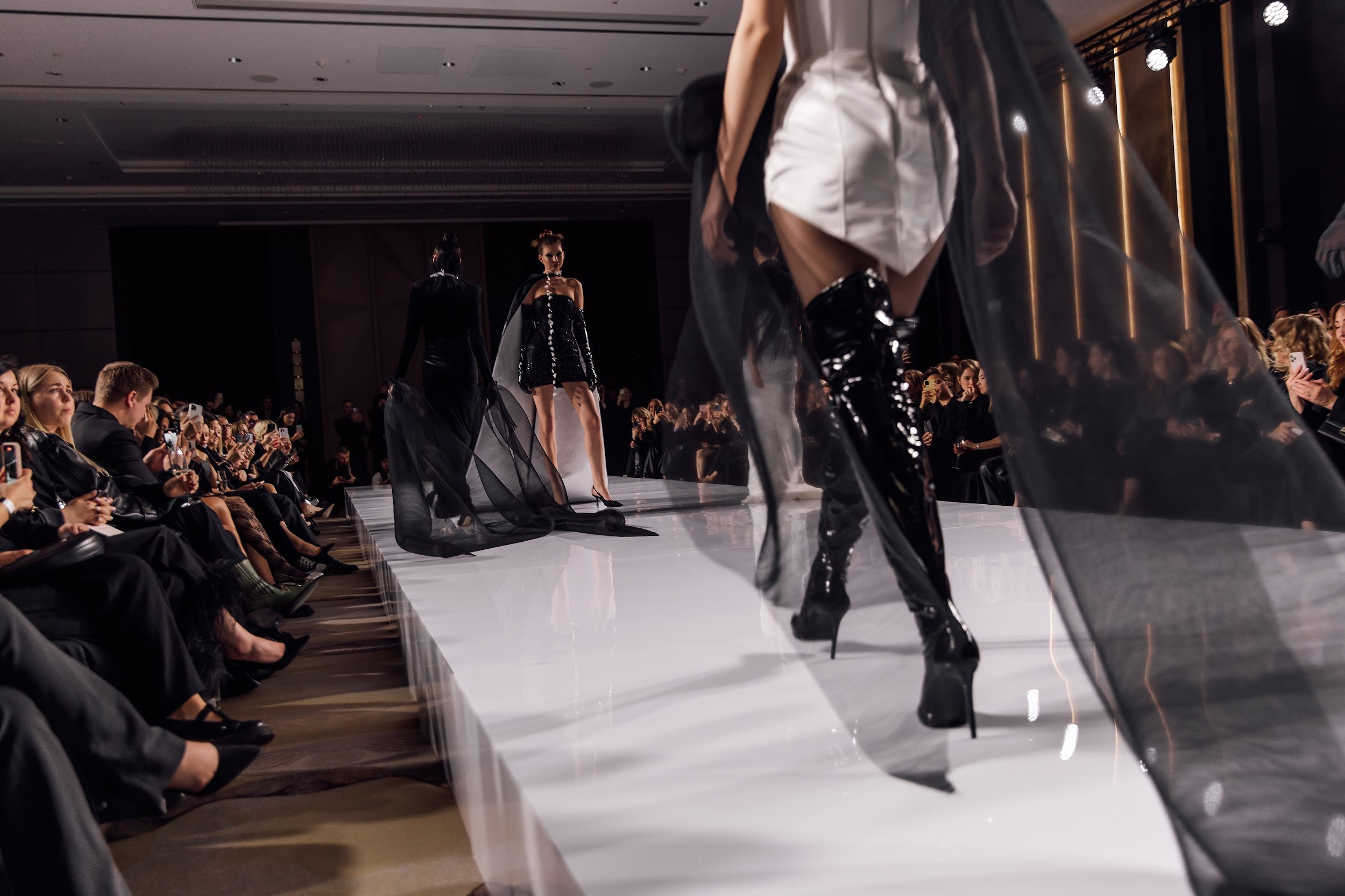 VISION. Любовь Чуляева — свадебный фотограф в Москве и Европе