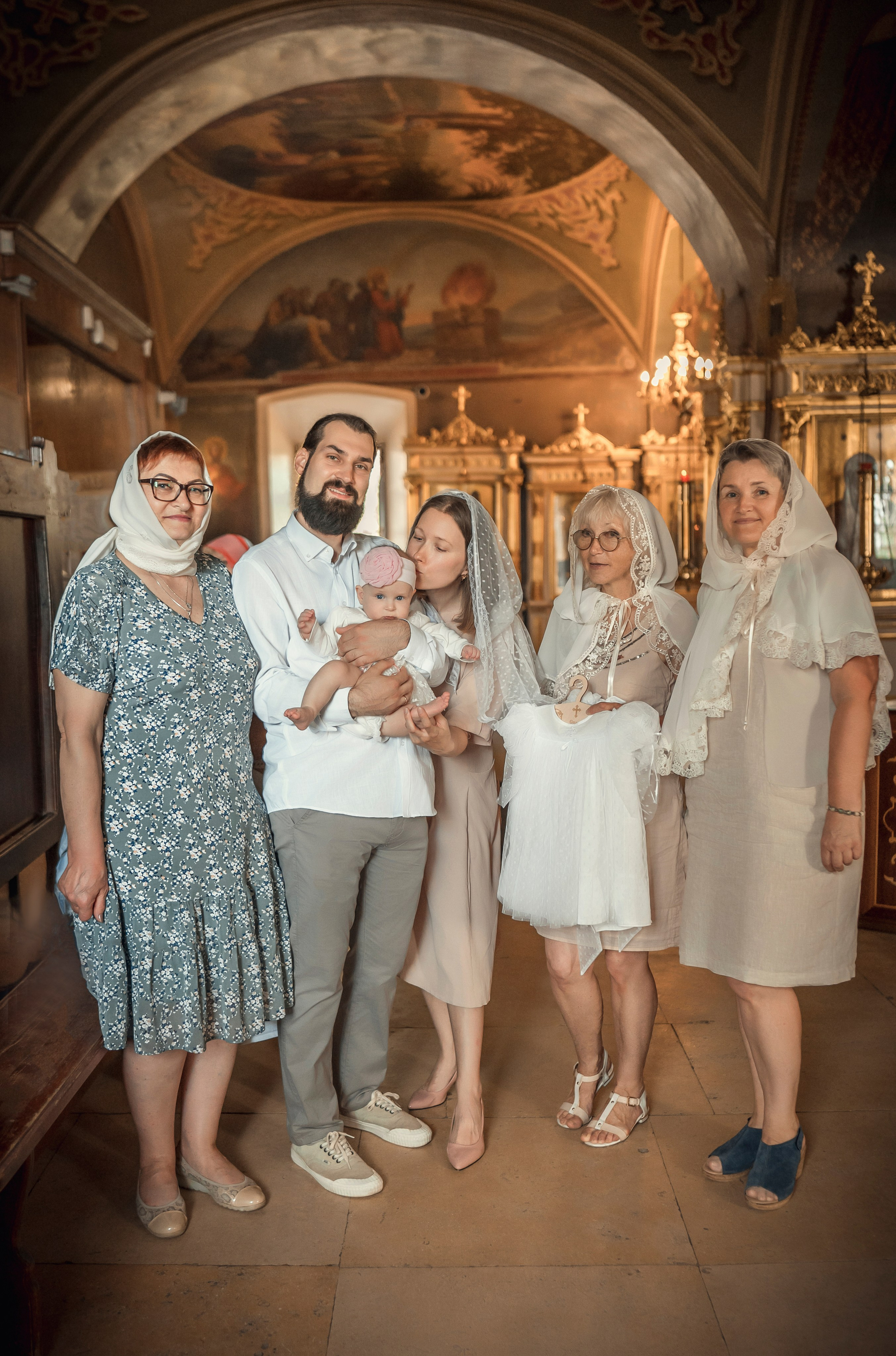 Крещение в храме Рождества Пресвятой Богородицы, Мячково. Семейный фотограф и фотограф на таинства в Москве Юлия Калайджян