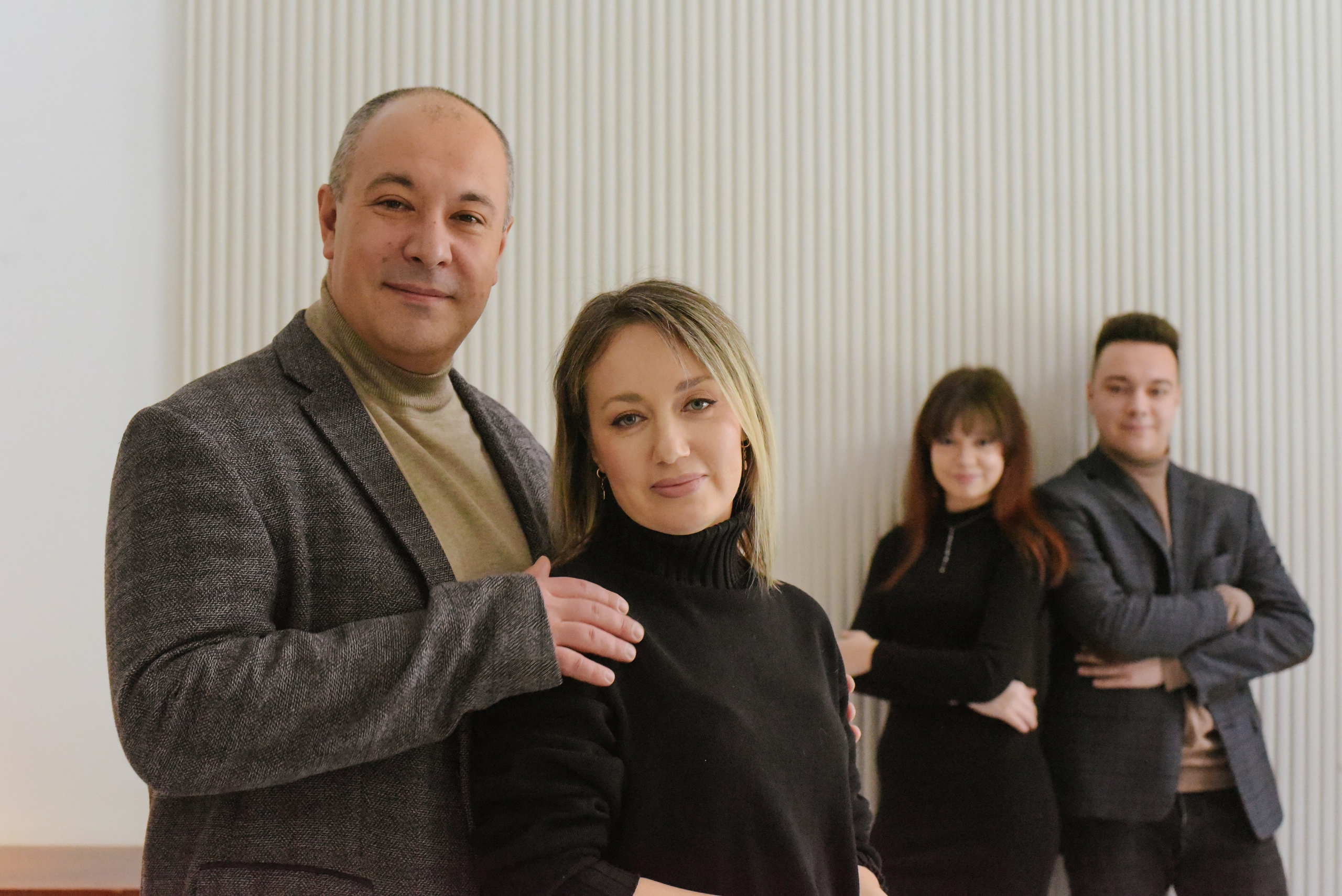 Молодые родители и взрослые дети. Фотограф Лола Волна, город Москва