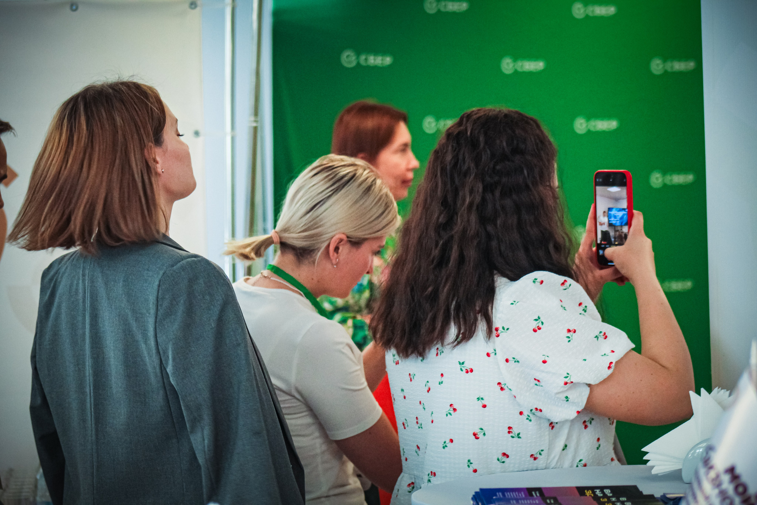 Сбер. Бизнес-завтрак. Илья Чемис — Фотограф в Мариуполе