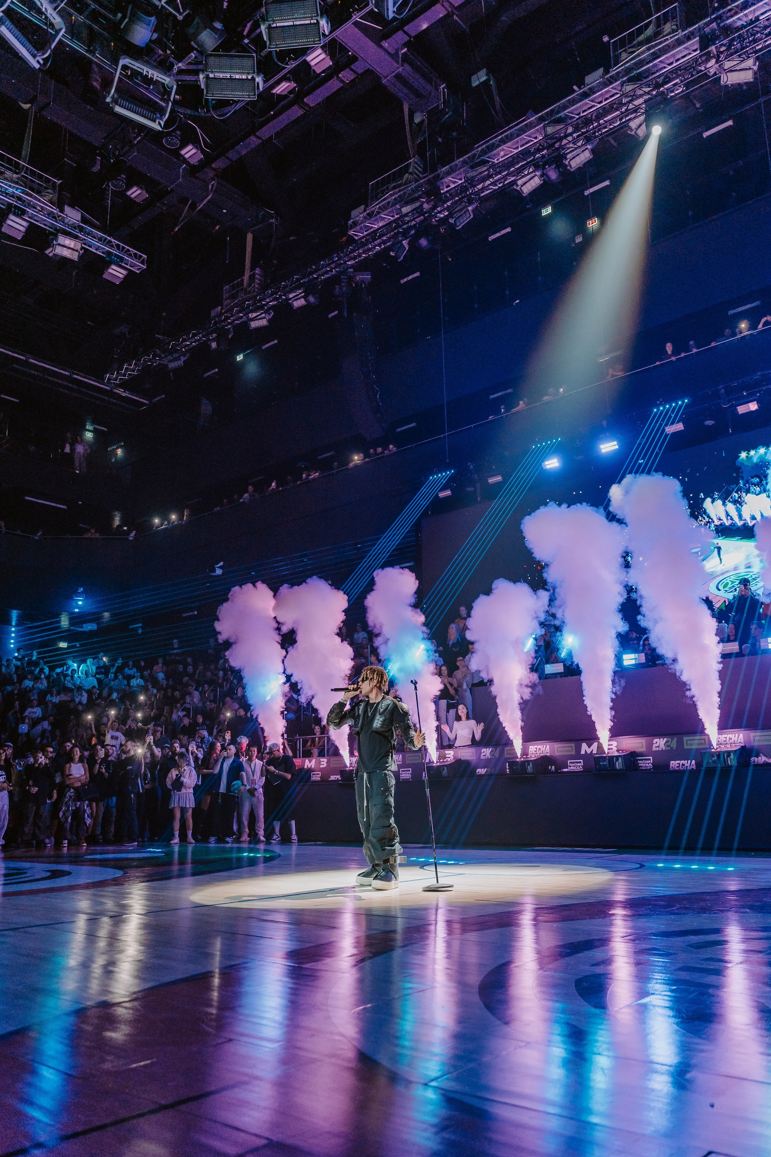 MEDIABASKET x LIGASTAVOK. Фотограф первого впечатления