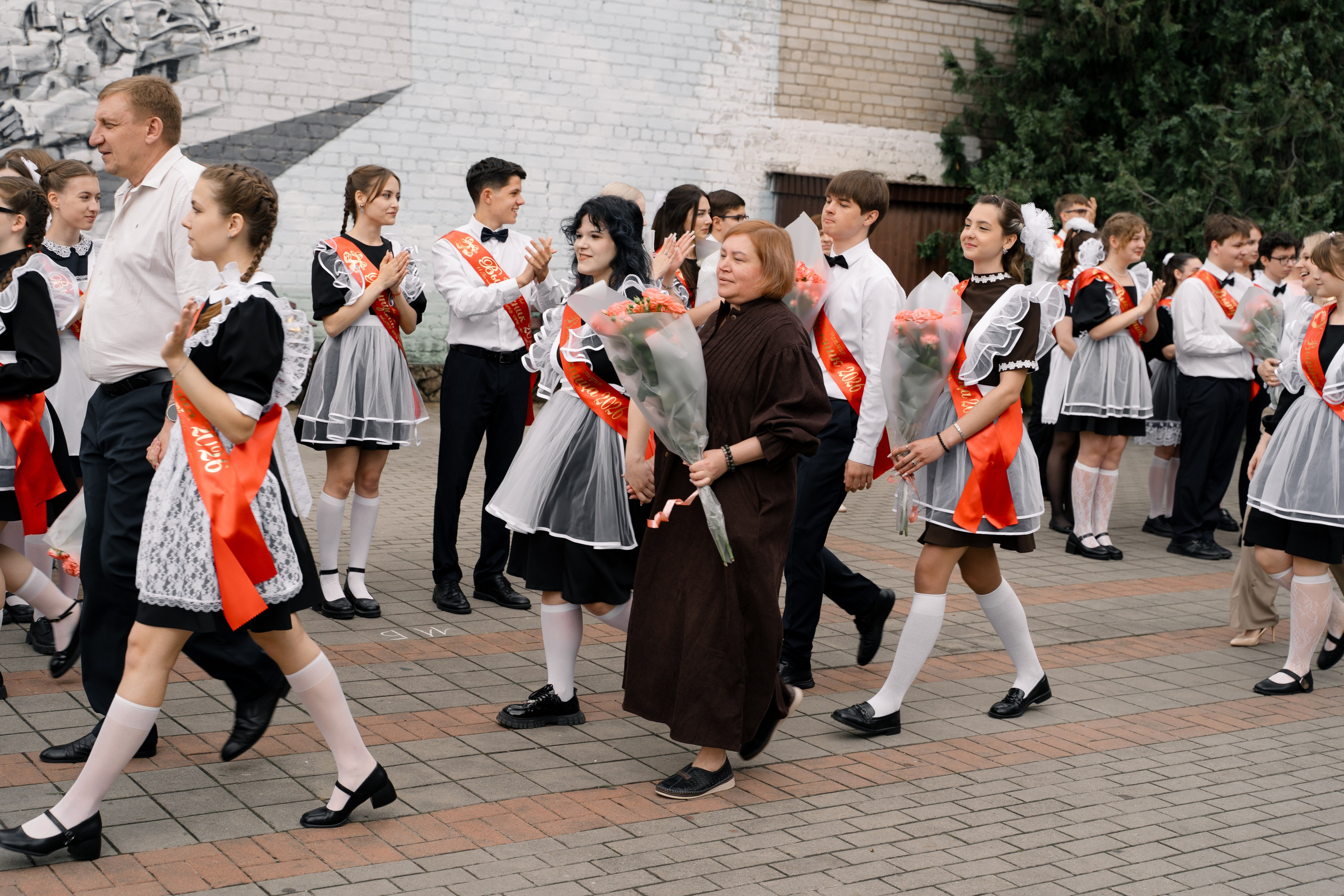 40 Школа последний звонок 2026. Выпускные альбомы Натальи Бутко: Новороссийск, Анапа, Геленджик