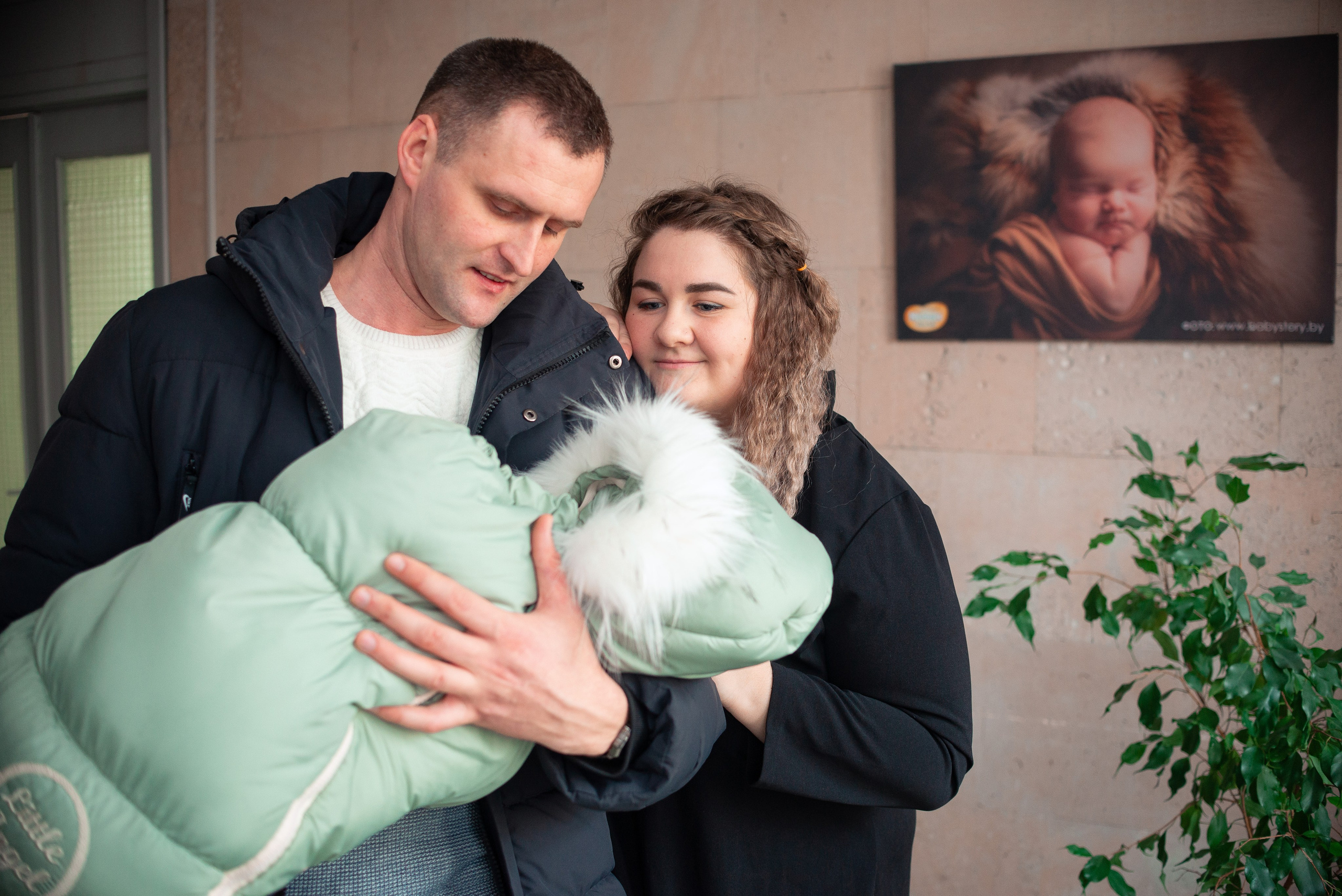 Выписка Алины 1 РД. Семейный фотограф на выписку из роддома и крещение Минск Настя Гришук