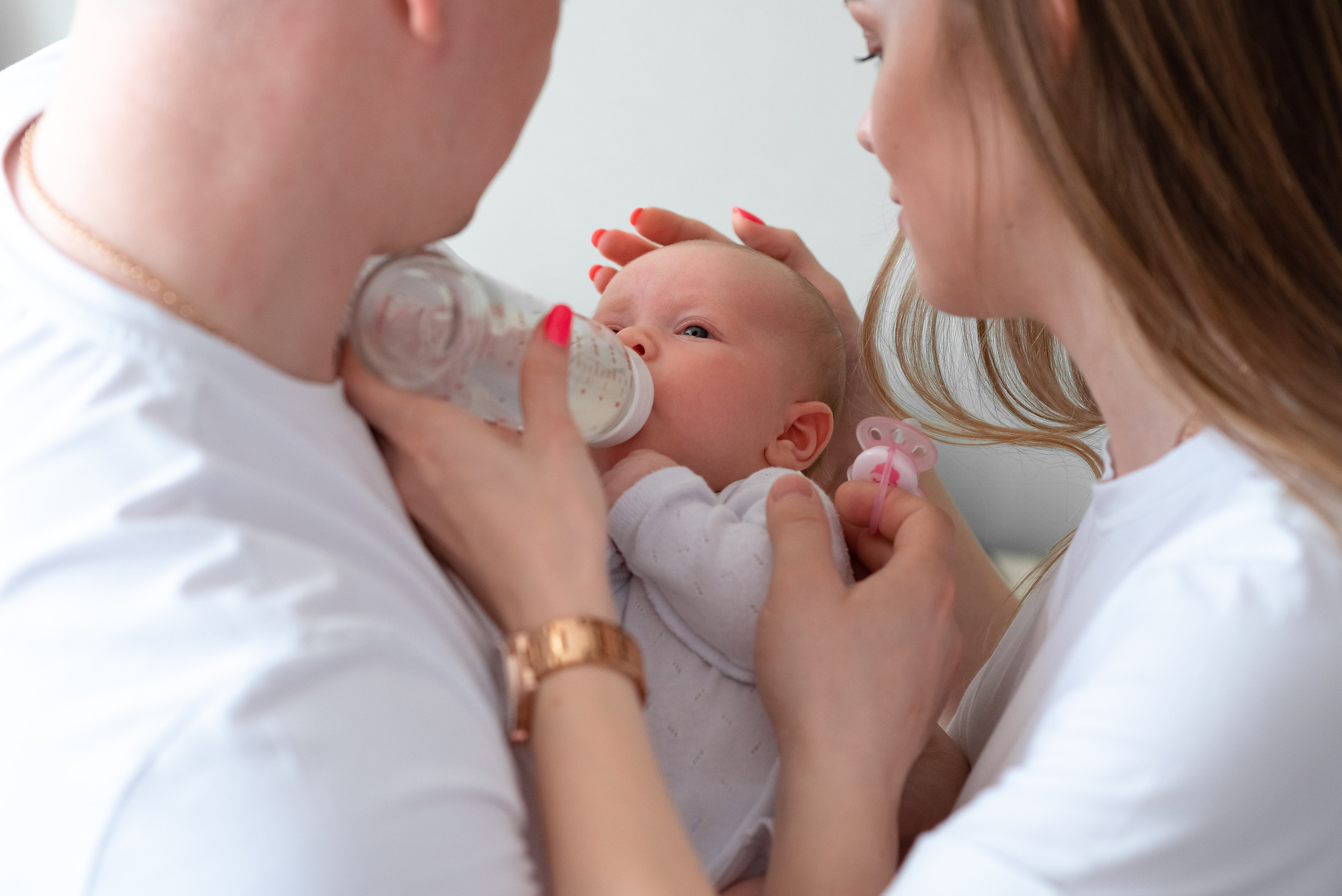 Маленькая Машенька. Семейный фотограф на выписку из роддома и крещение Минск Настя Гришук