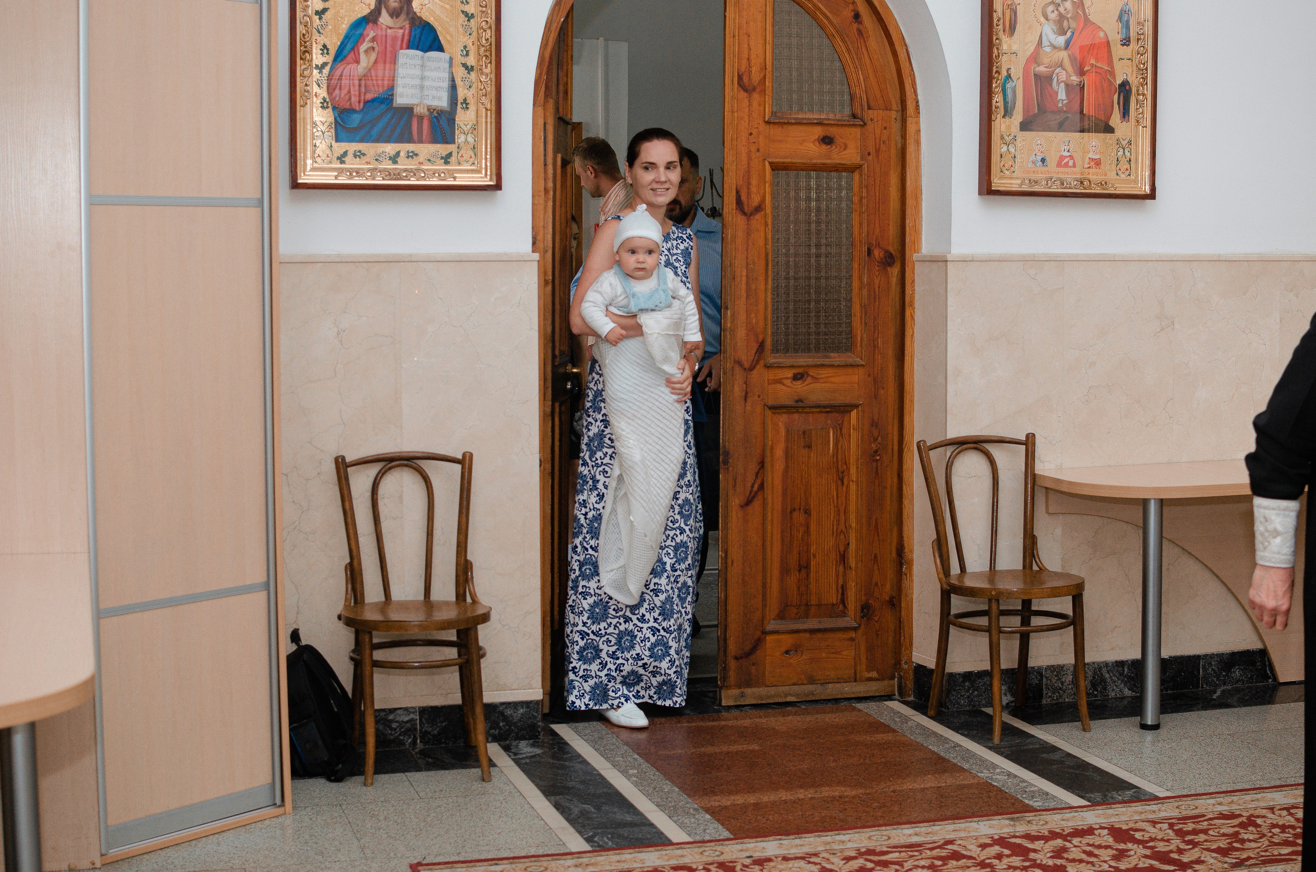 Крещение Марка в хр.Марии Магдалены. Семейный фотограф на выписку из роддома и крещение Минск Настя Гришук