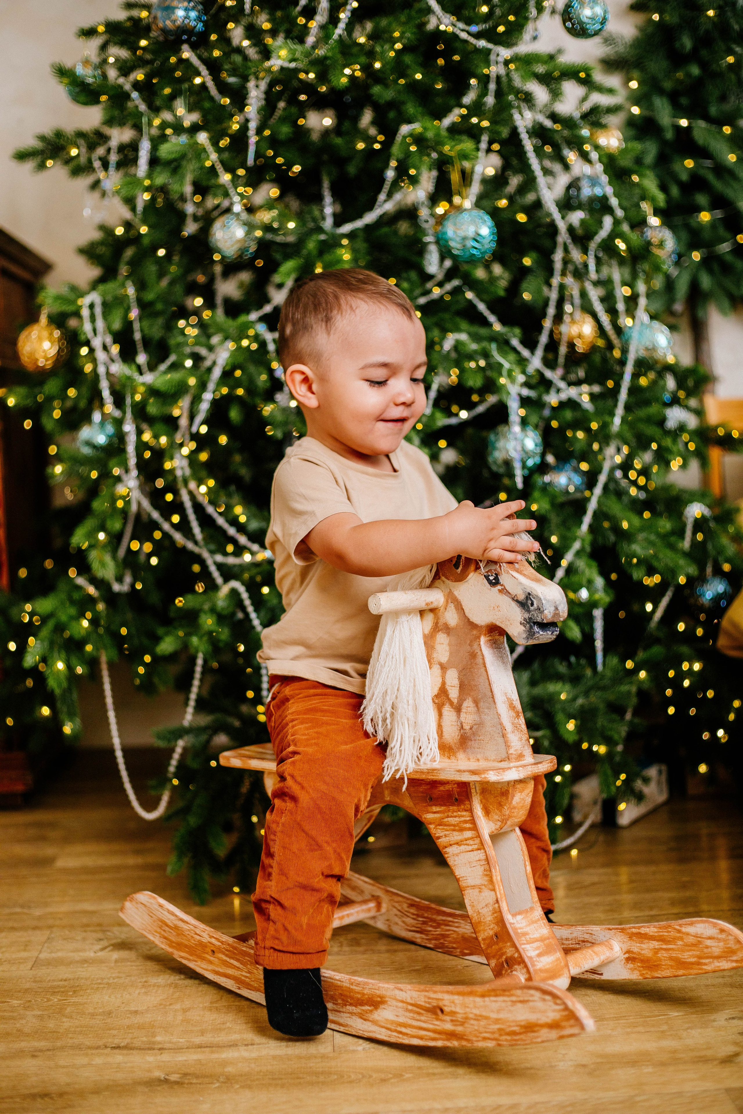 Лев с семьей. Рыжова Тамара