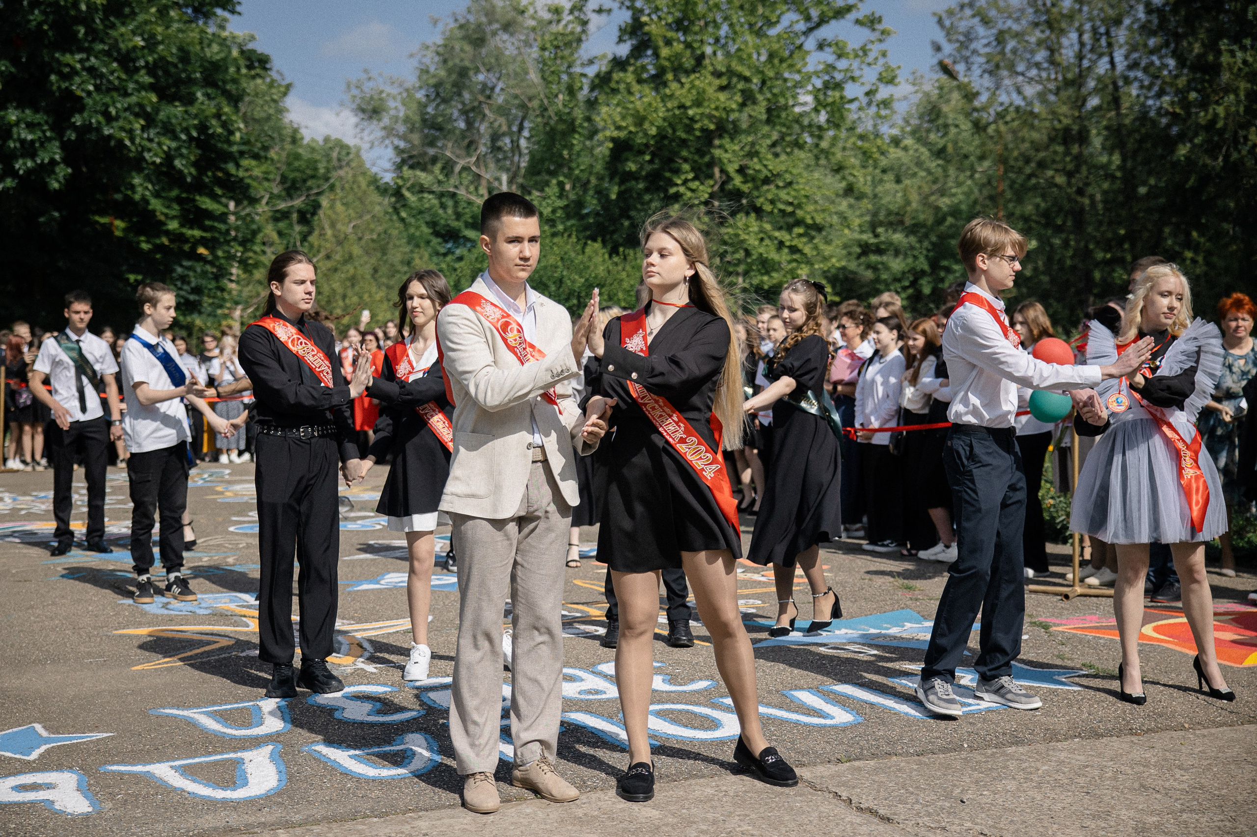 Последний звонок — линейка. Свадебный фотограф Роман Еремеев