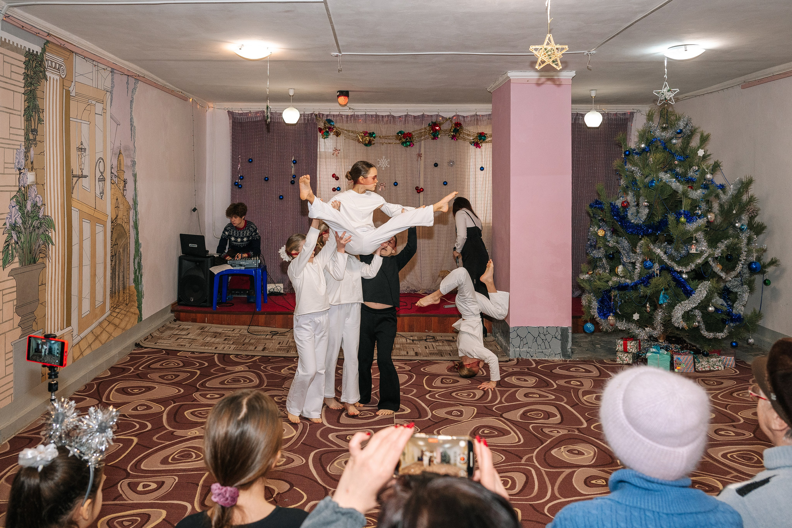 Новогодняя ёлка 2026. Семейный клуб «Открытый город»