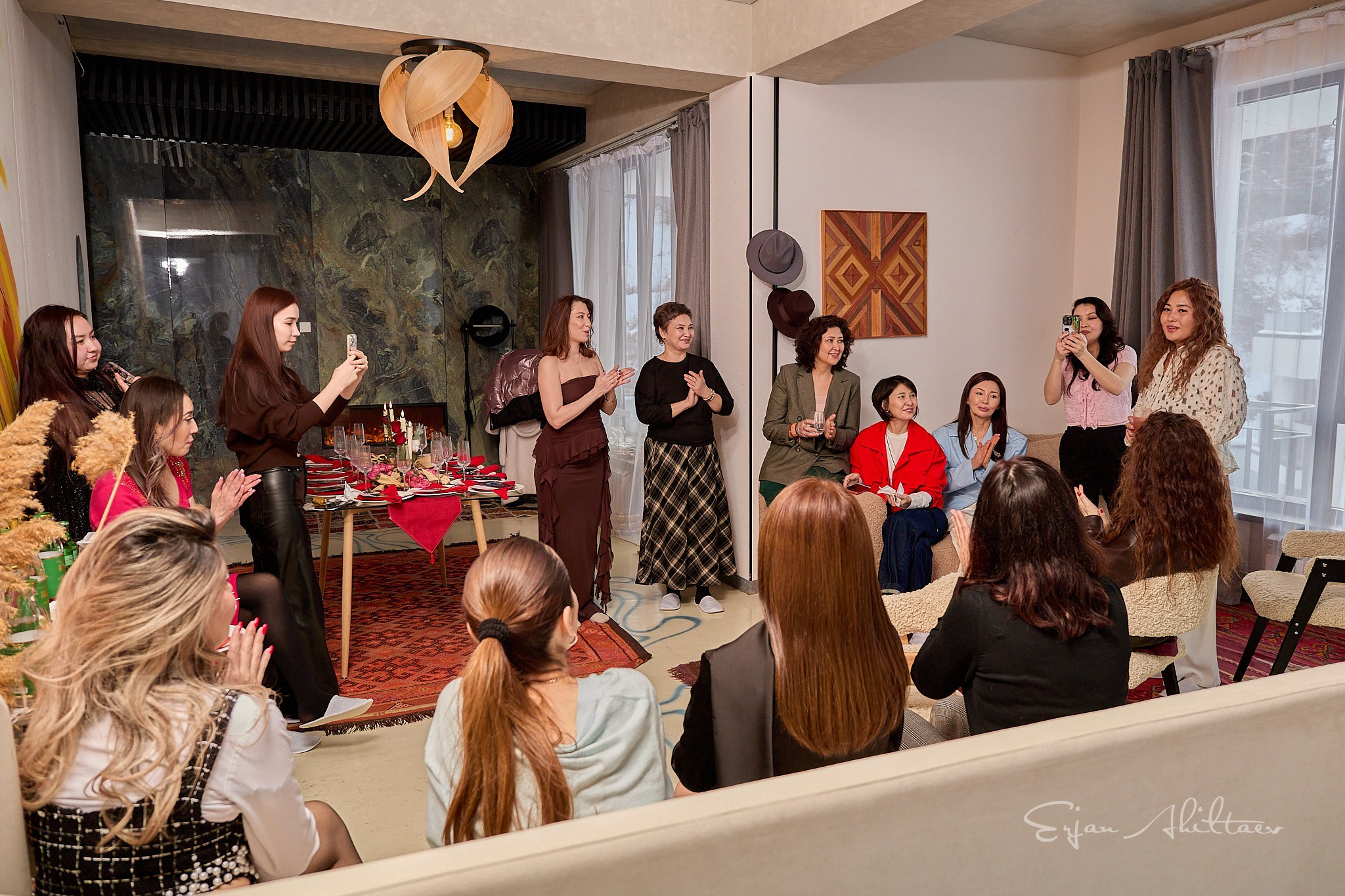 I N L I G H T. Erjan Ahiltaev — Photographer in Almaty