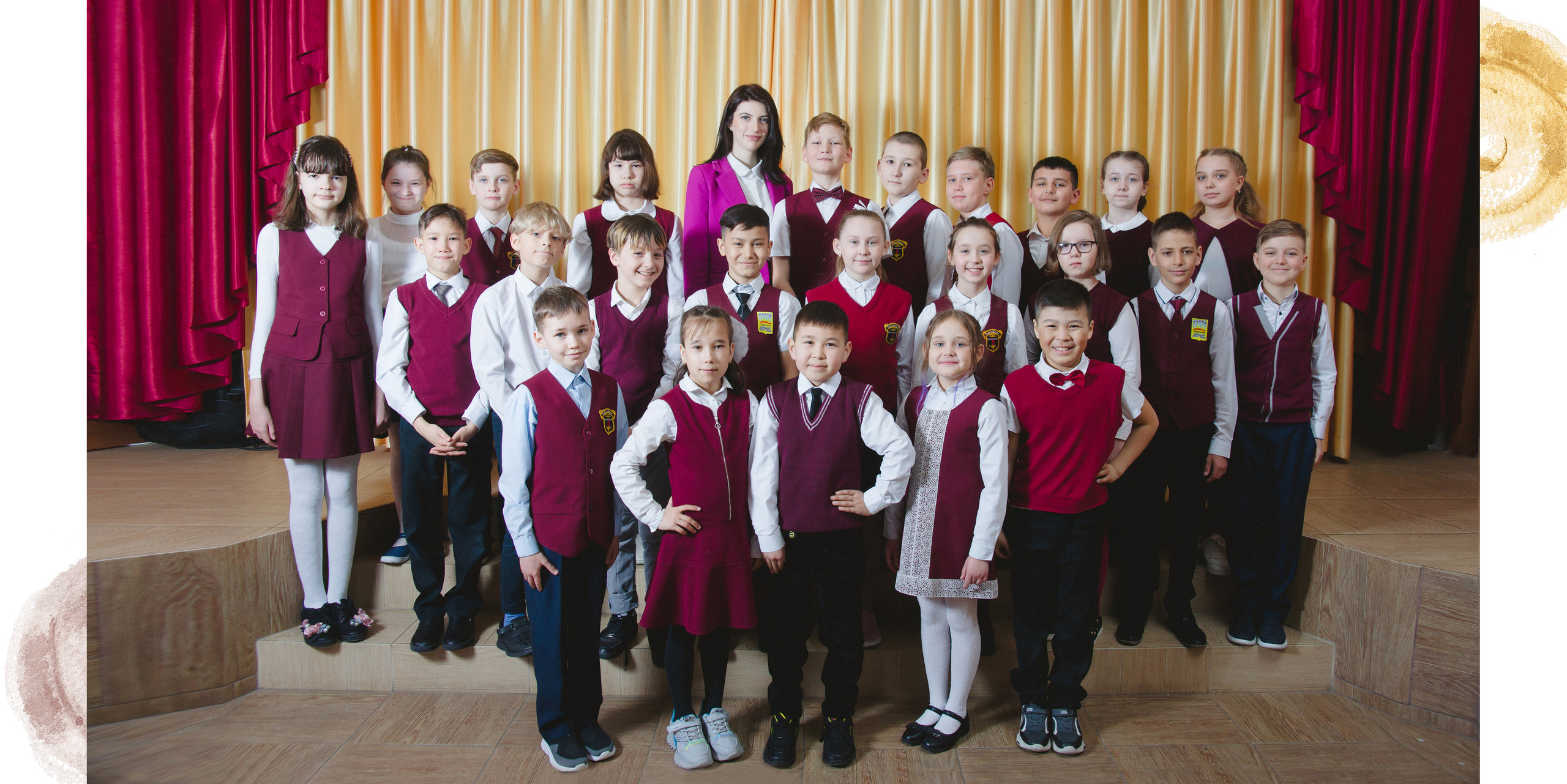 Выпускные альбомы 5 гимназия. г. Березовский. Фотограф в детский сад в Екатеринбурге, выпускные альбомы Юлия Умерова