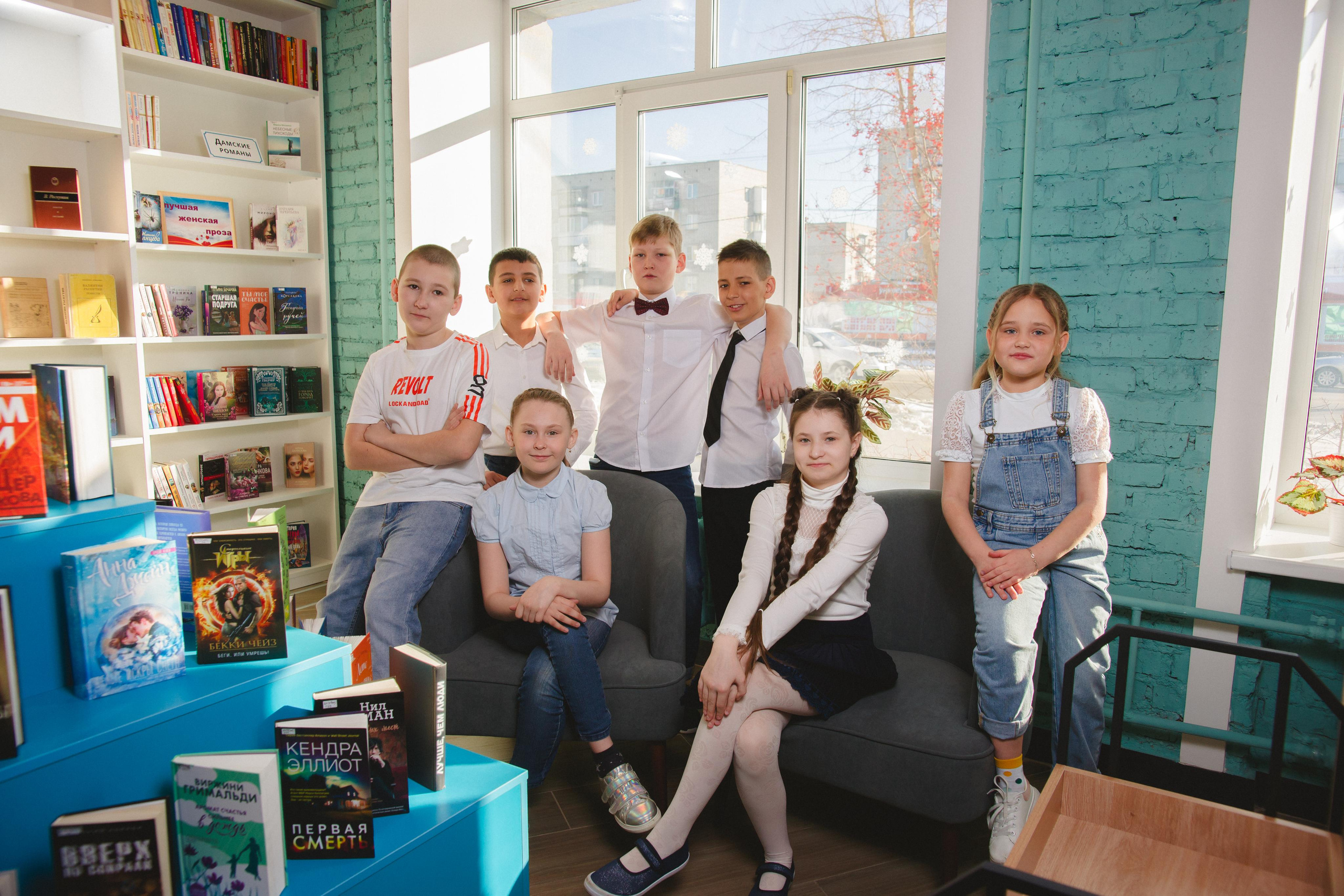 Выпускные альбомы 5 гимназия. г. Березовский. Фотограф в детский сад в Екатеринбурге, выпускные альбомы Юлия Умерова