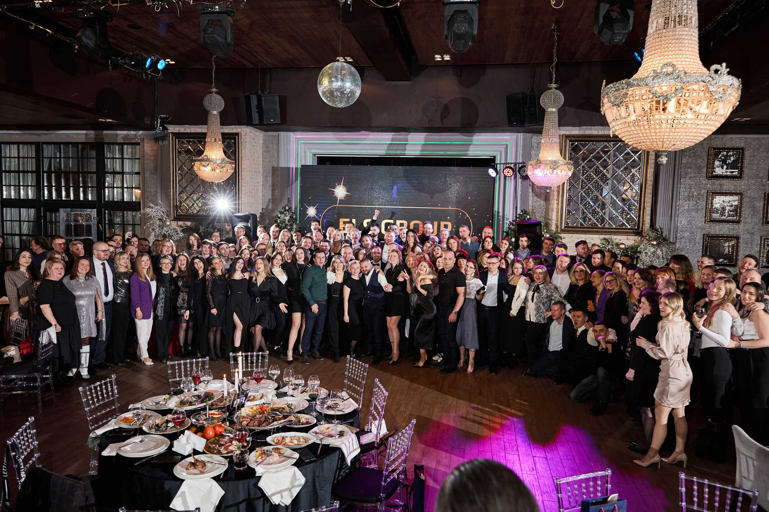 ELS GROUP. Антон Гошовский - свадебный и семейный фотограф в Москве и Крыму