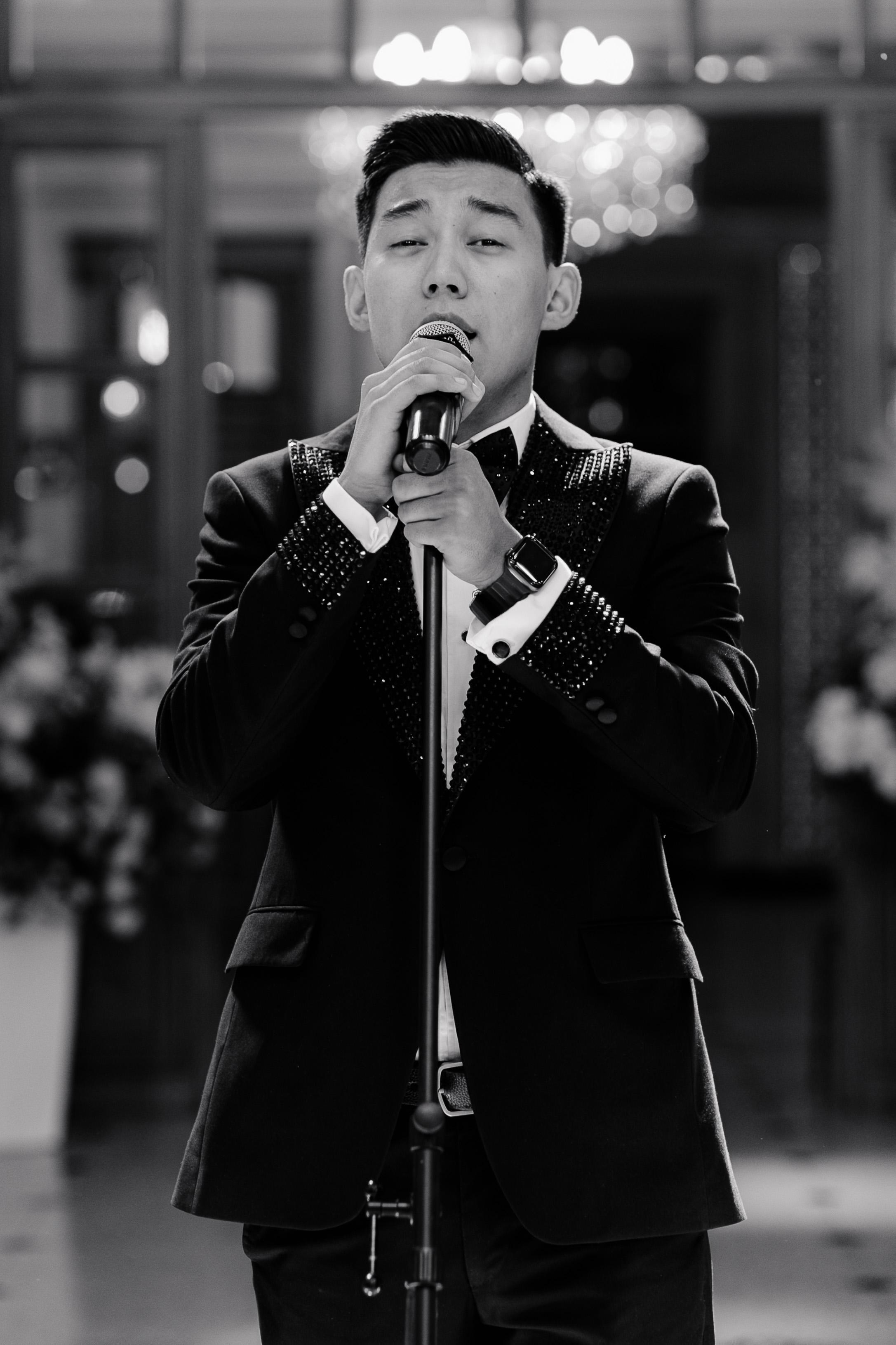 ФОТОГАЛЕРЕЯ. Ведущий Шоумен Алмас Каллемов