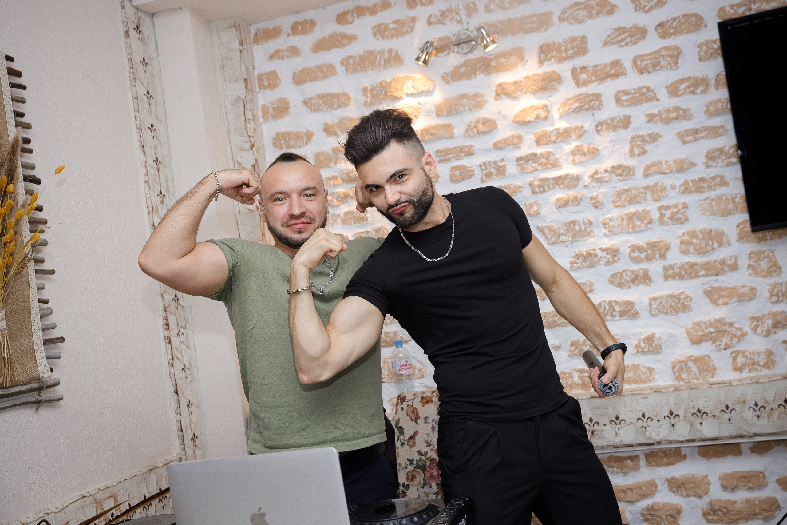 17.06.2024 Выпускной Черемша 9Б. Маша Гонтарь Семейный домашний репортажный фотограф в Санкт-Петербурге