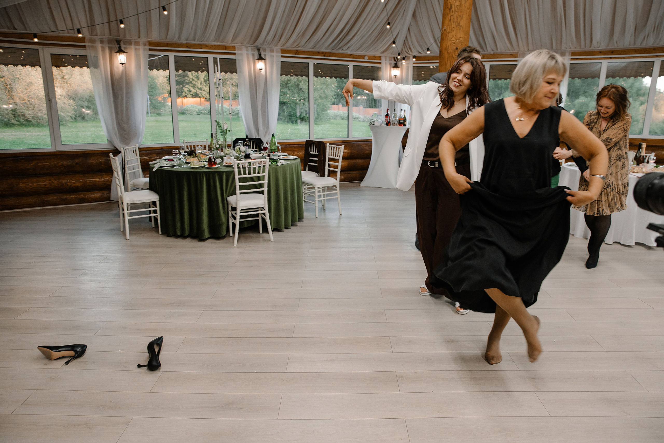 Камерная русско-американская свадьба, когда любовь побеждает все. Свадебный фотограф в Воронеже Алексей Логинов