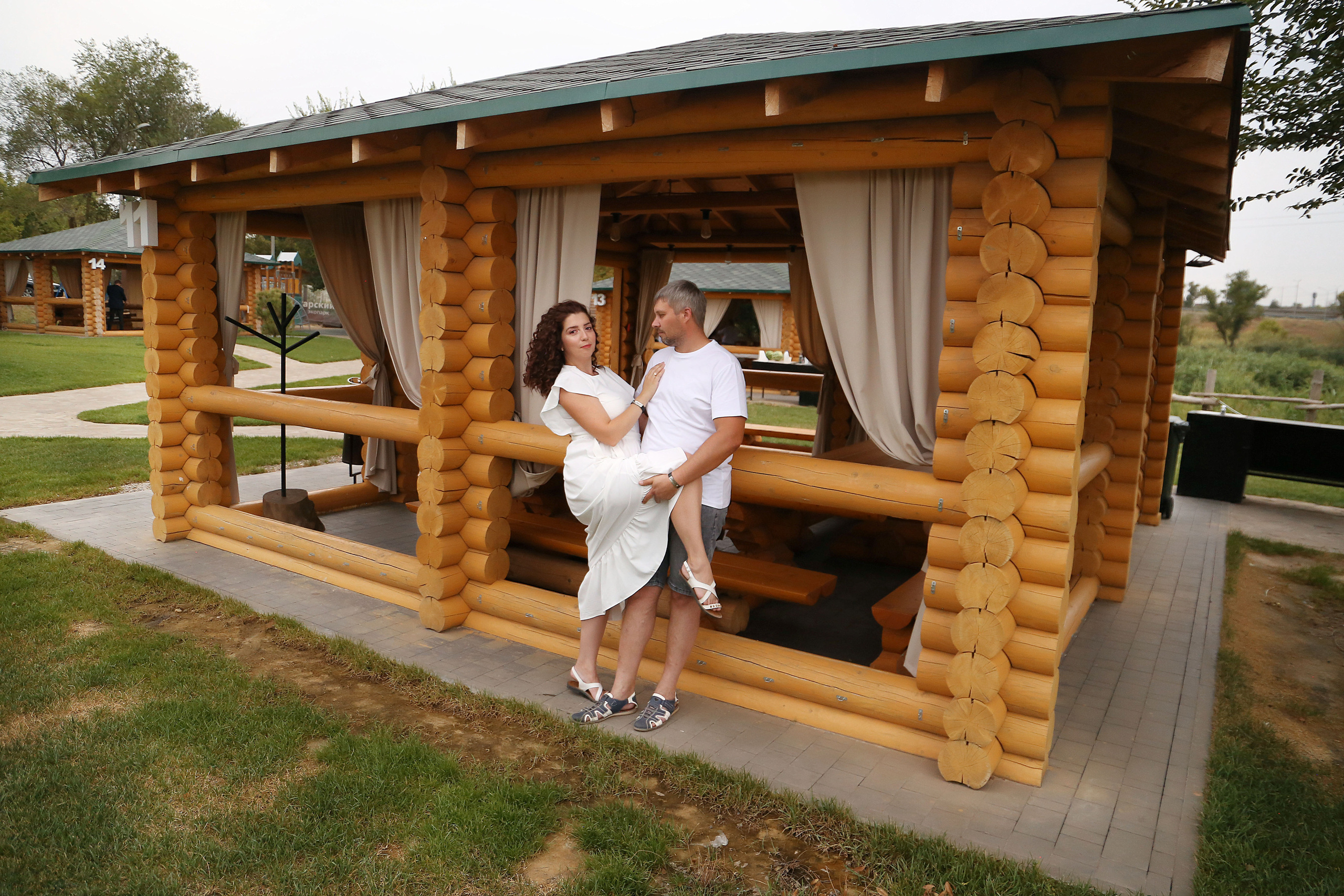 Фотосессия Дианы, розовая свадьба. Семейный и детский фотограф в Волгограде Серкибаева Ирина