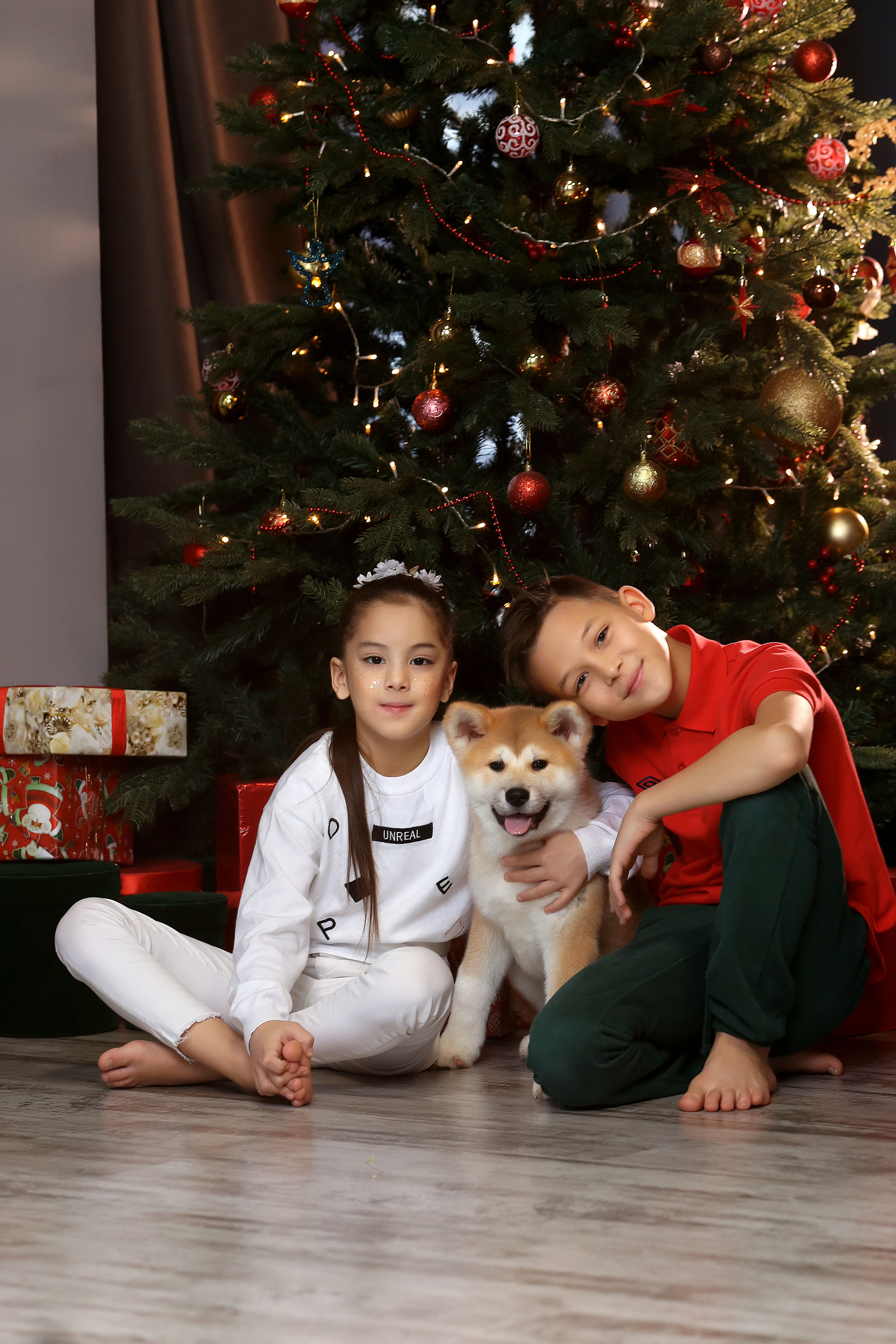 Семейная фотосессия в студии. Семейный и детский фотограф в Волгограде Серкибаева Ирина