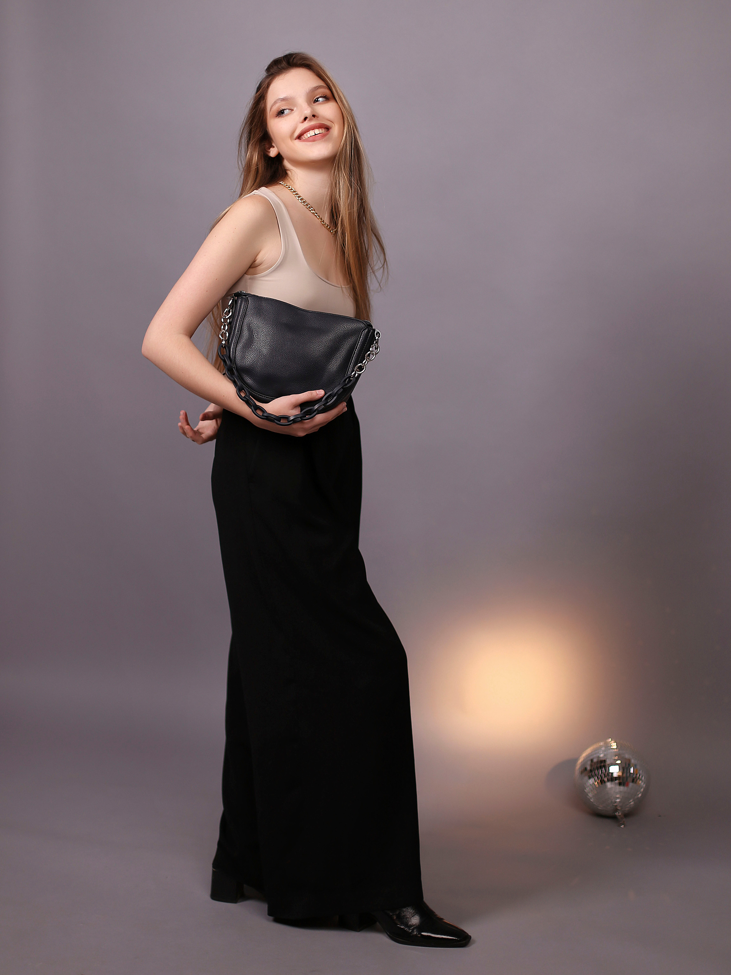 Фотосессия 2 зал, сумки. Семейный и детский фотограф в Волгограде Серкибаева Ирина