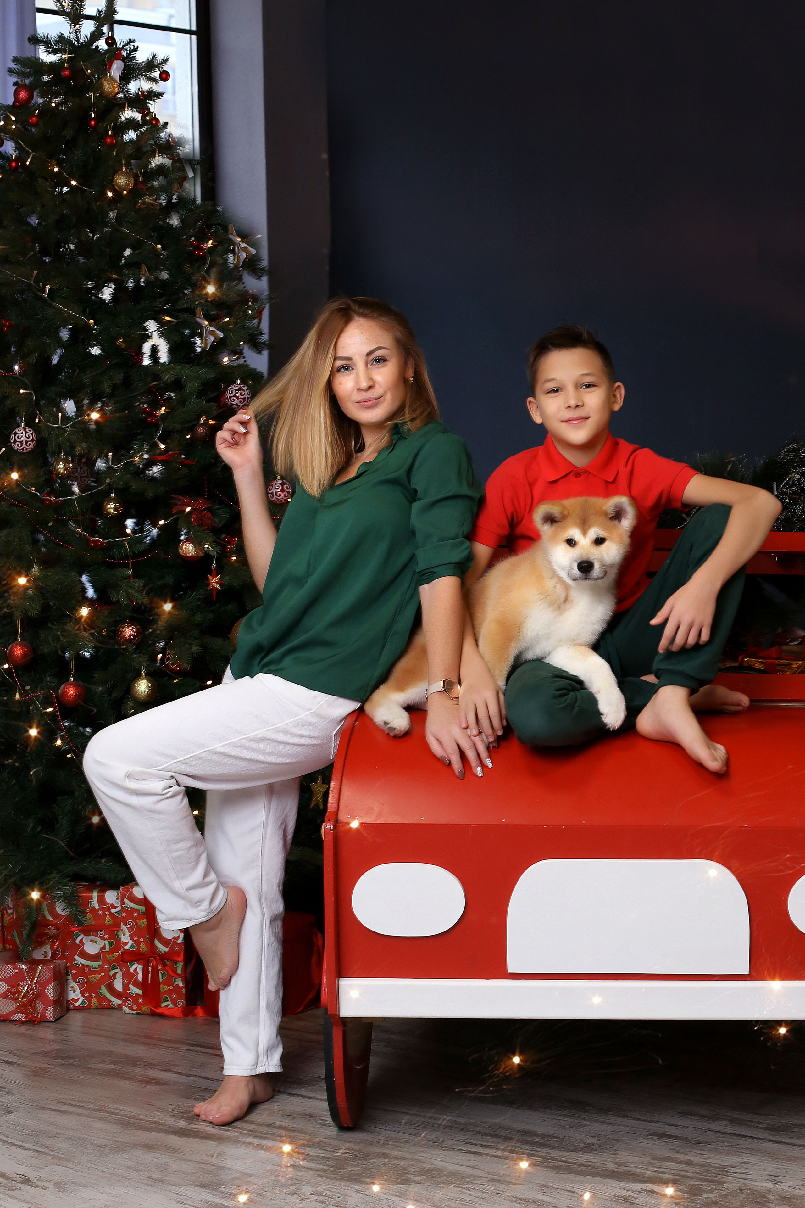 Семейная фотосессия в студии. Семейный и детский фотограф в Волгограде Серкибаева Ирина