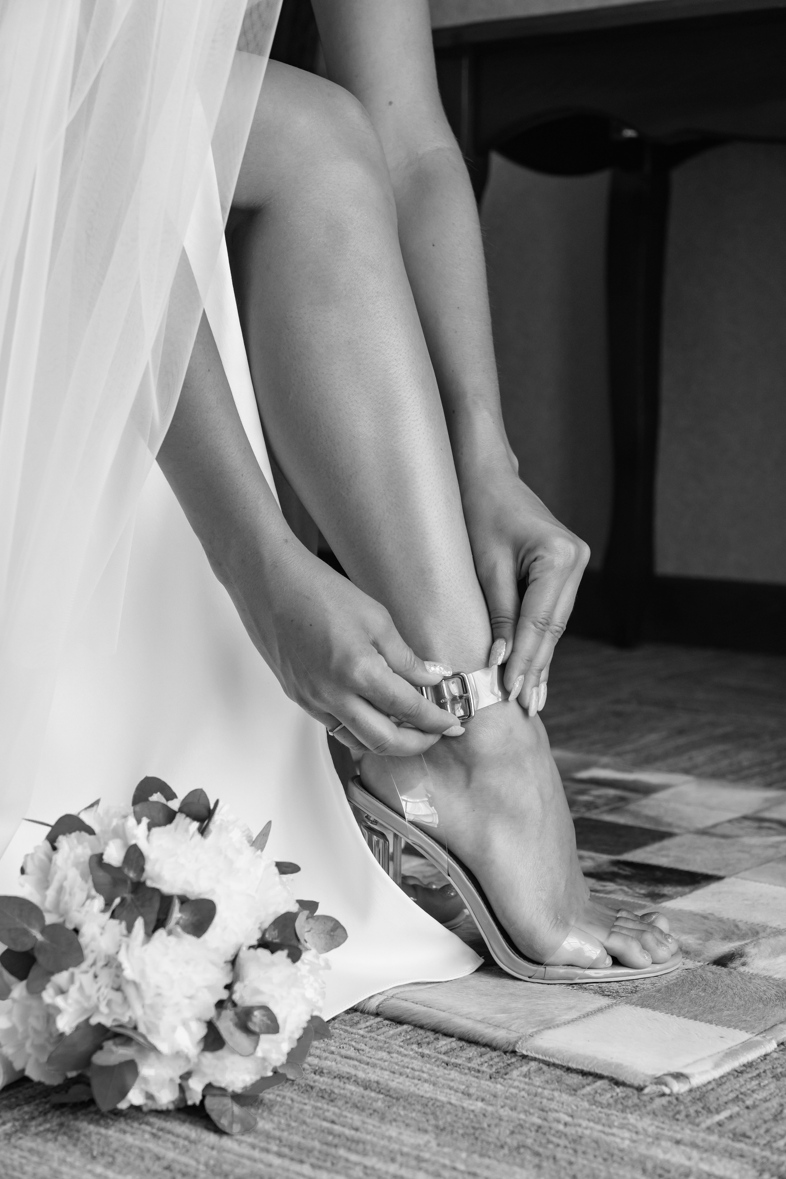 Сборы жениха и невесты в отеле: Северное море. Занимаюсь профессиональной фотографией и живу рядом с Байкалом. Работаю в разных жанрах