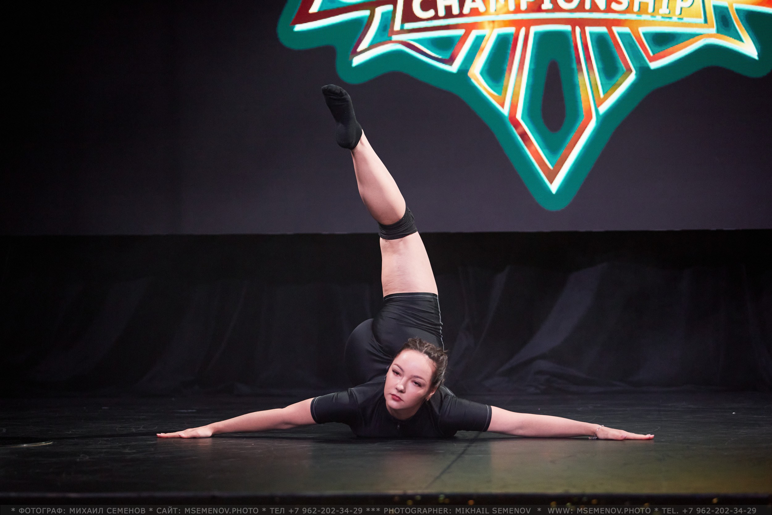 Анонс «SOUL POLE CHAMPIONSHIP IV». Photographer for business Mikhail Semenov. Aqua photo studio, photo school