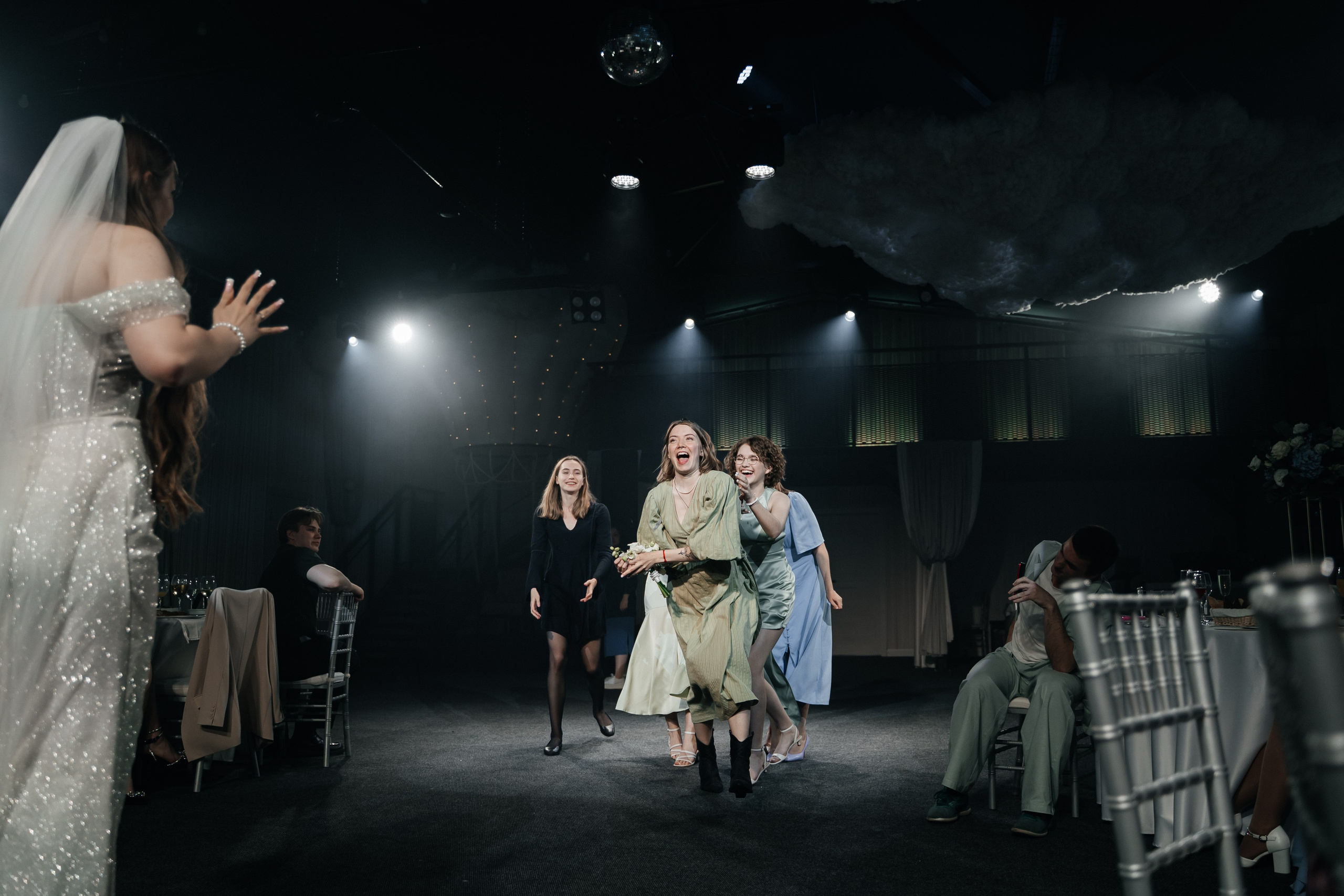 Wedding «Laugh and cry». Свадебные фотограф и видеограф Наталья и Анатолий Новиковы СПб