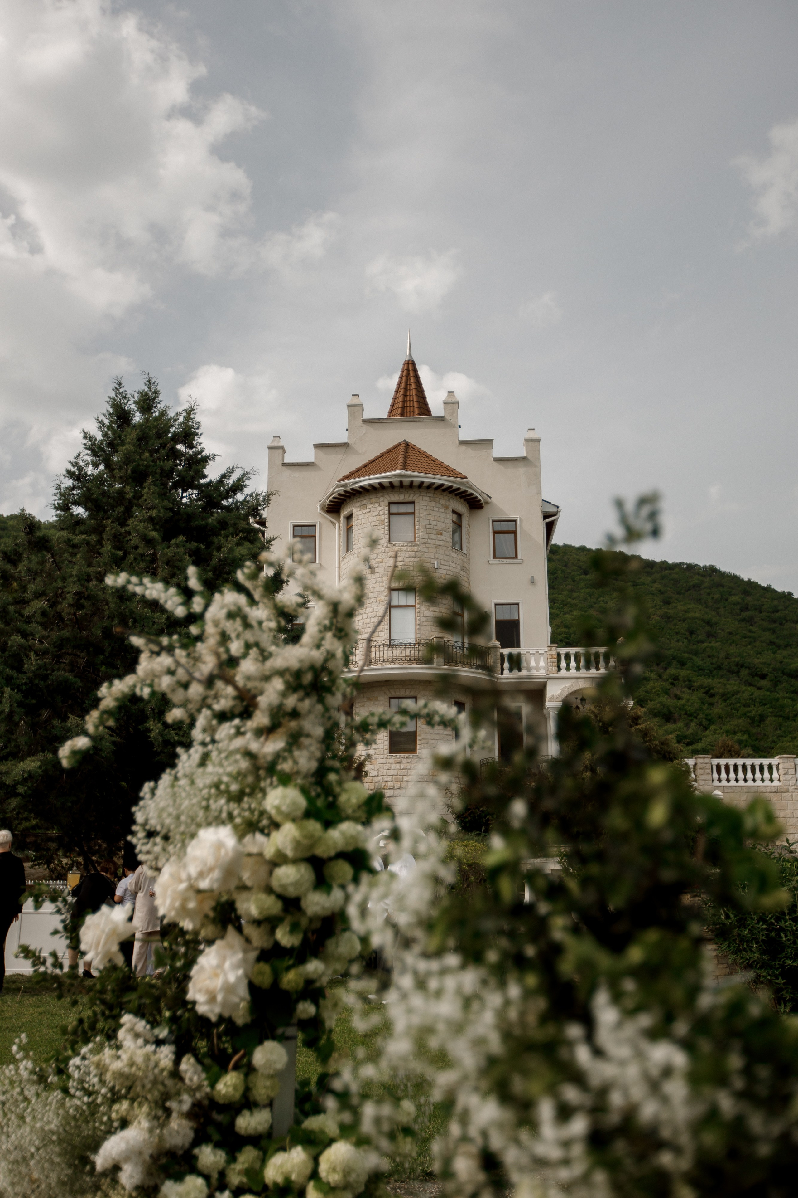 Денис и Алина. Белый замок. Фотограф Анна Лейман. Севастополь