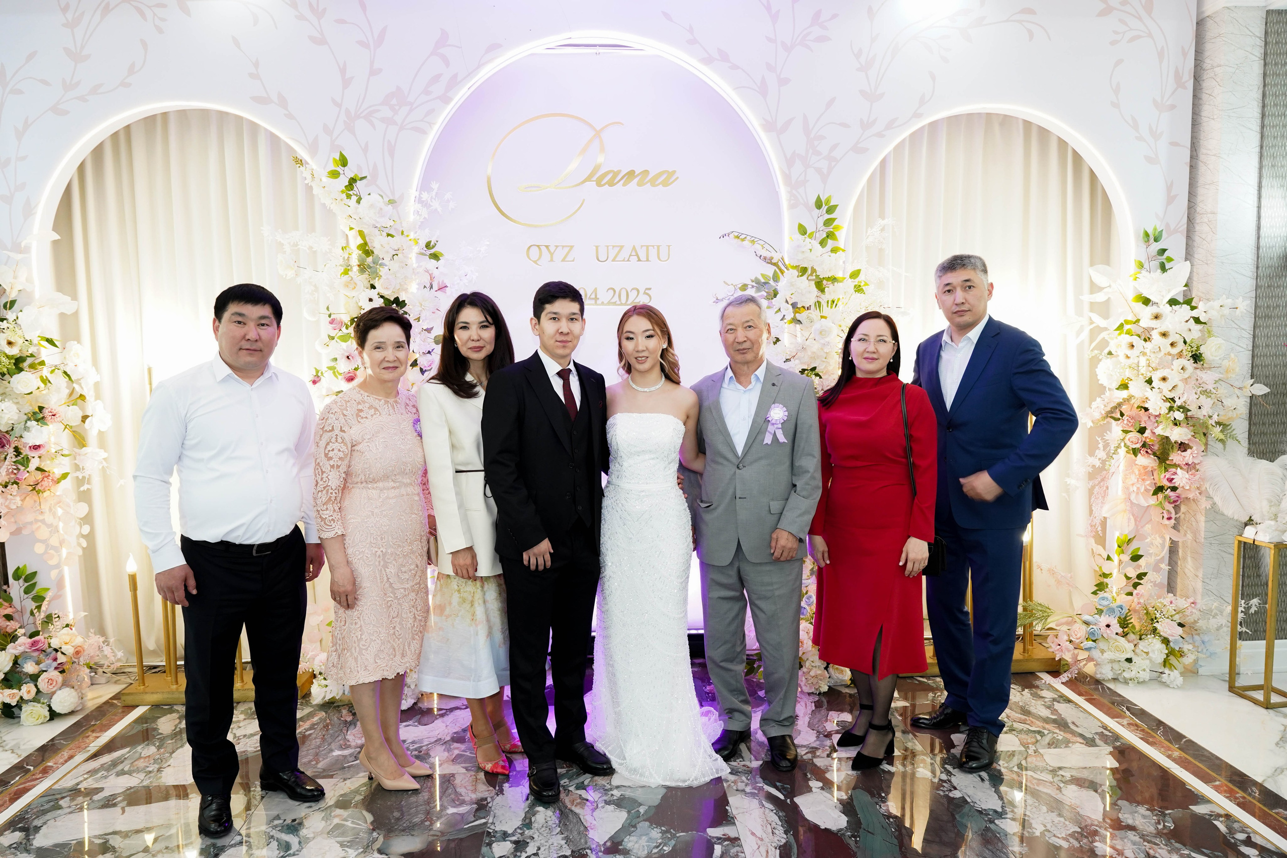 Dana uzatu. Фотограф Ернар Ержанов