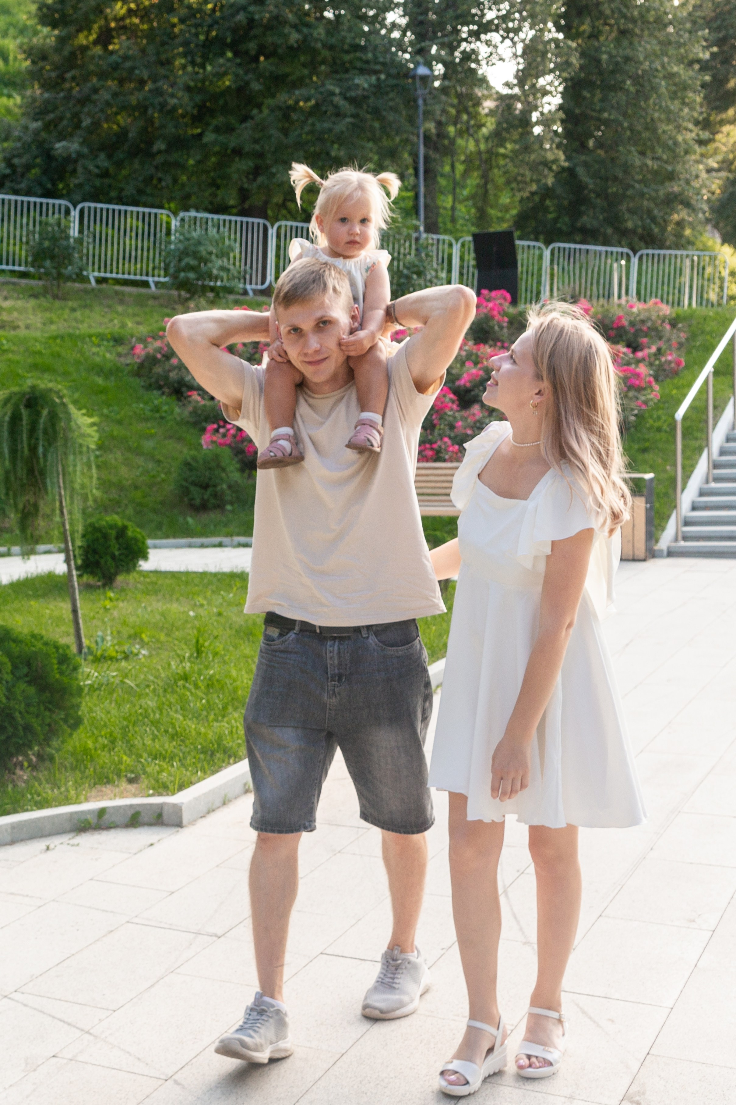 Александр, Марина и Лерочка. Фотограф Шагалов Михаил