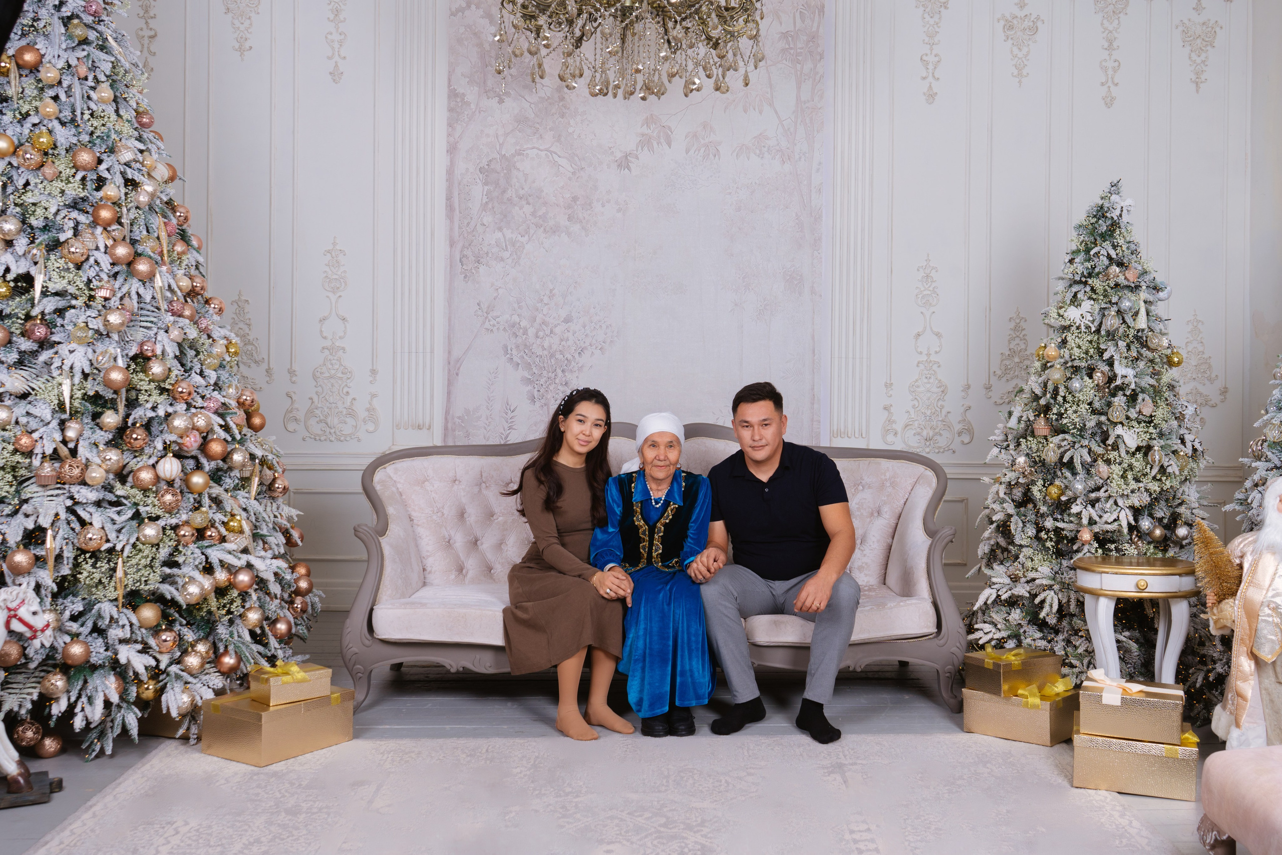 Семейная фотосессия. Профессиональная съемка в Алматы